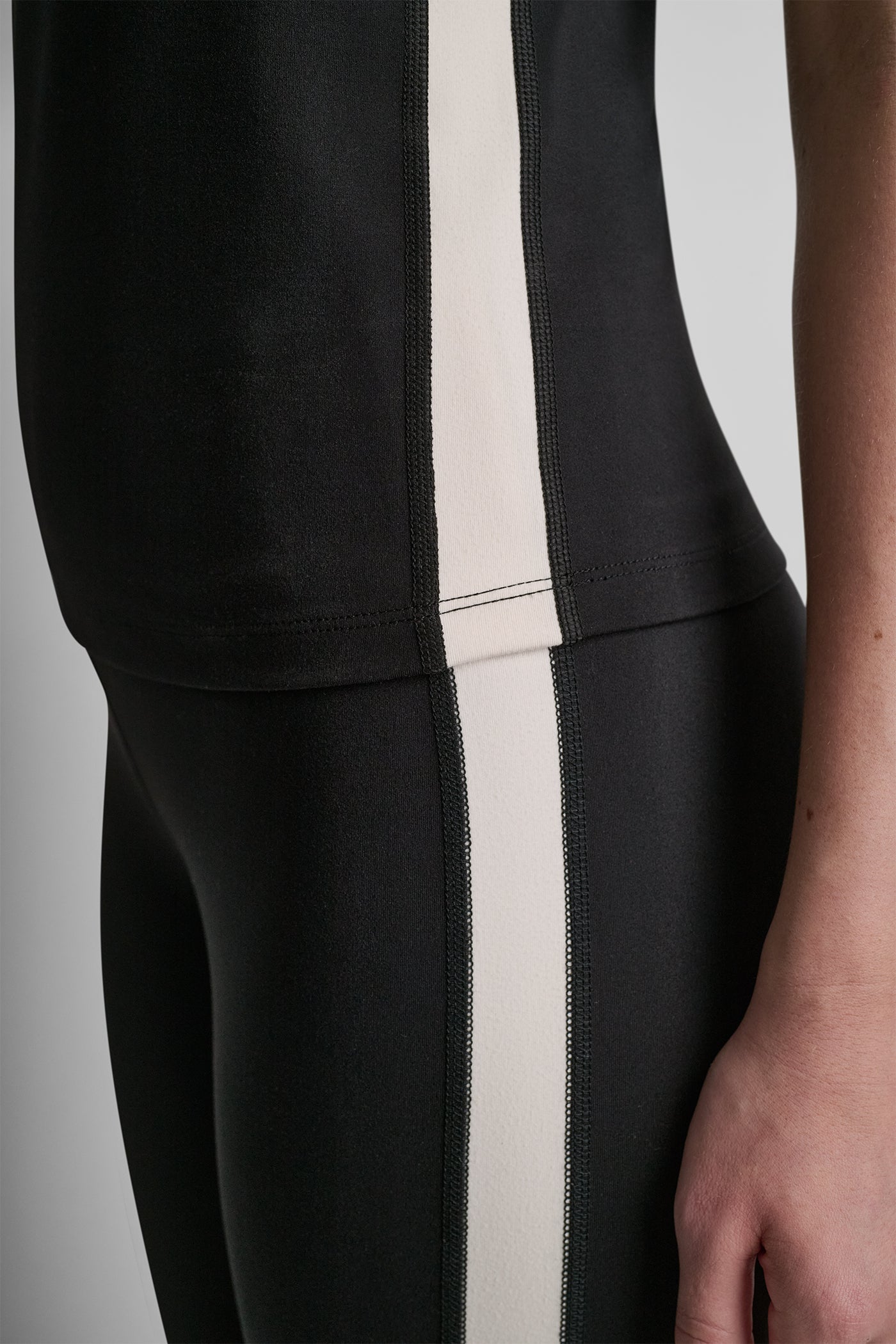 BALANCE COMPRESSION SIDE STRIPE FLARE LEGGING VIEW 6 | New clothing