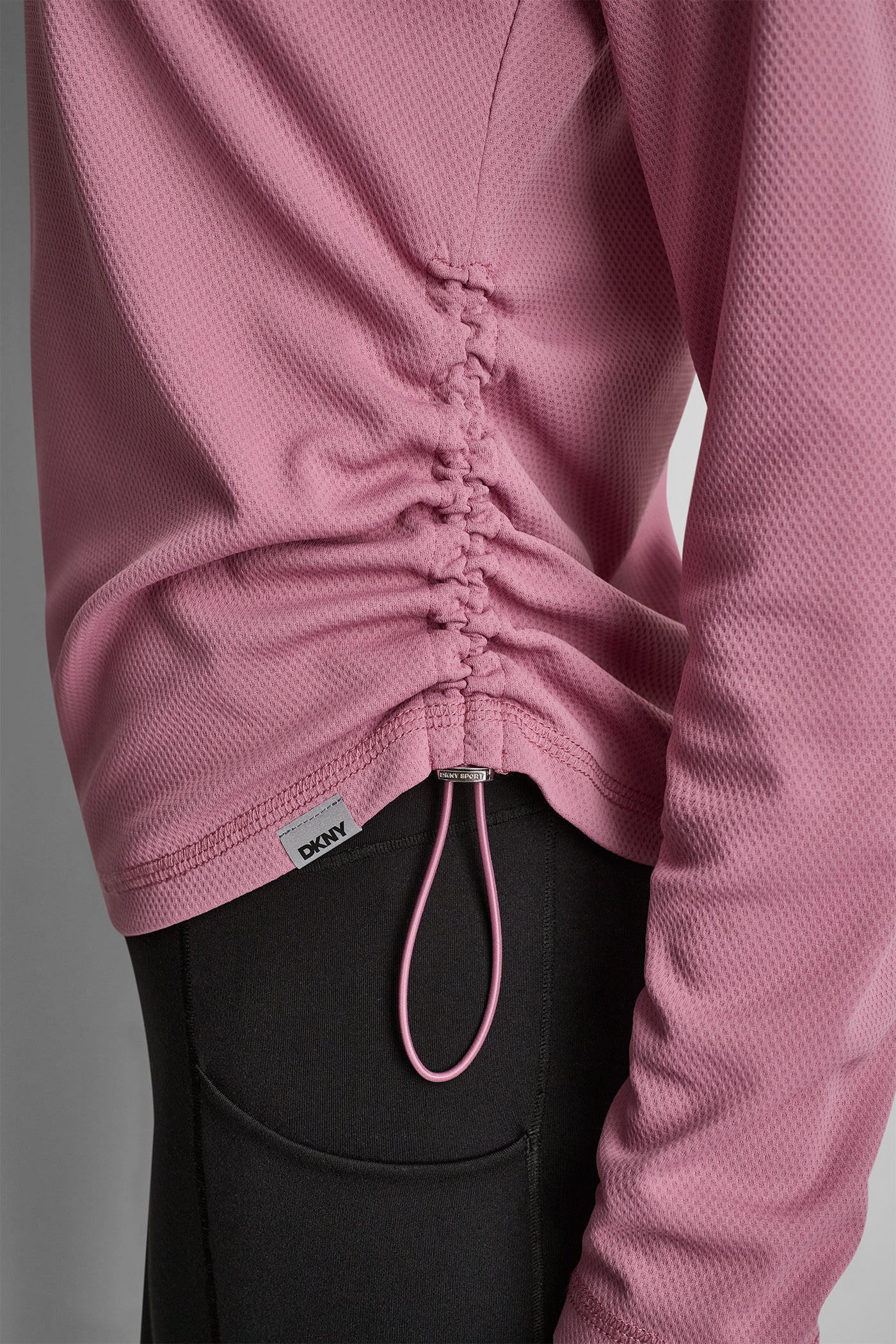 LONG SLEEVE V-NECK TECH TEE VIEW 6 | Summer Collection