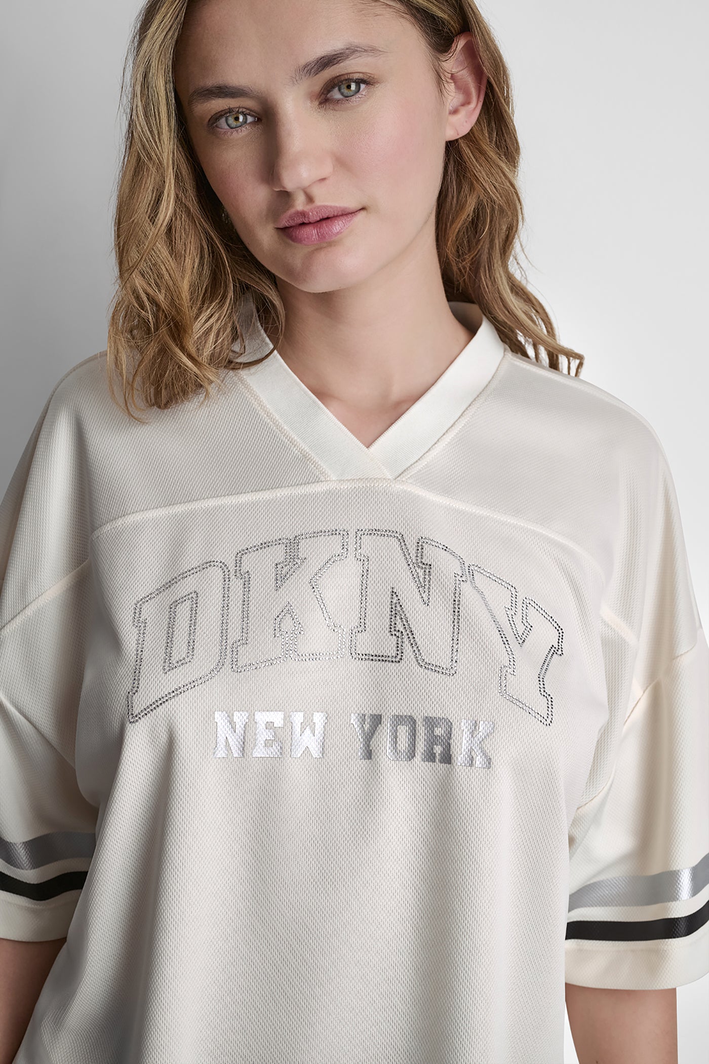 RHINESTONE VARSITY LOGO V-NECK JERSEY VIEW 5 | DKNY Sport