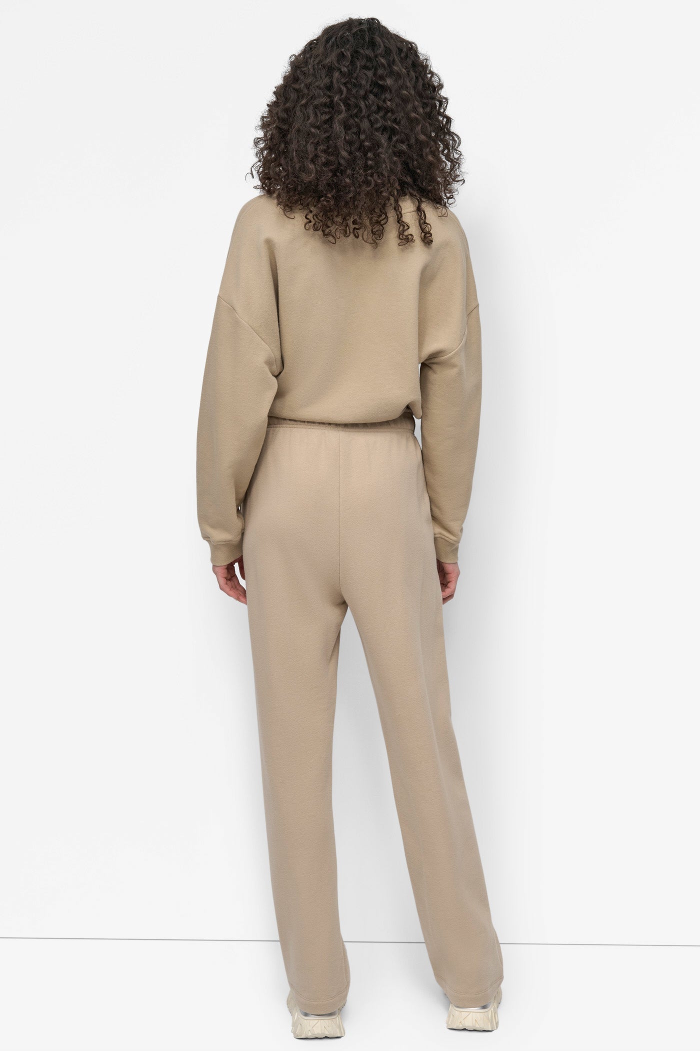 EXTRA HIGH-RISE LOGO-EMBELLISHED SWEATPANT VIEW 6 | MATCHING SETS