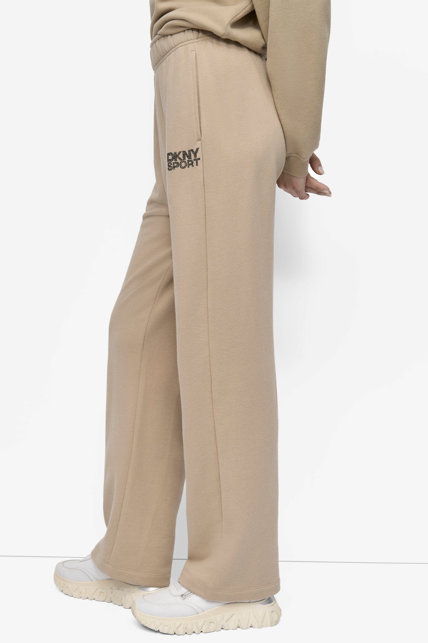 EXTRA HIGH-RISE LOGO-EMBELLISHED SWEATPANT VIEW 3 | MATCHING SETS
