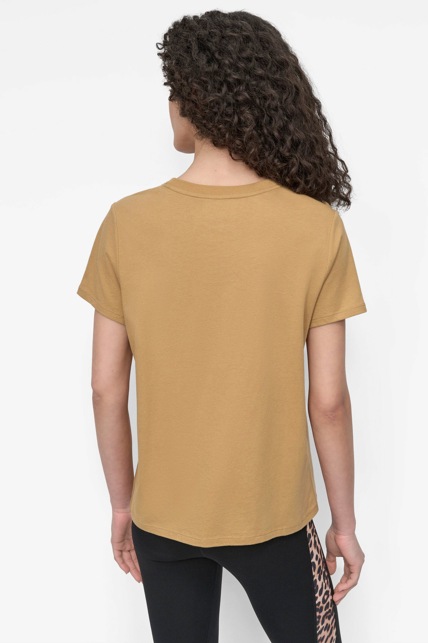 WHISKEY/ BLACK WHISKEY DKNY STACKED ANIMAL PRINT CREW NECK TEE, BACK VIEW | Tees & Tanks