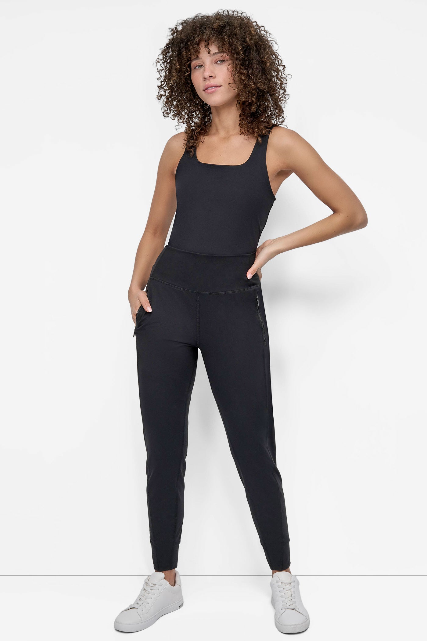 BALANCE COMPRESSION JOGGER WITH LOCK ZIP POCKETS VIEW 8 | Leggings