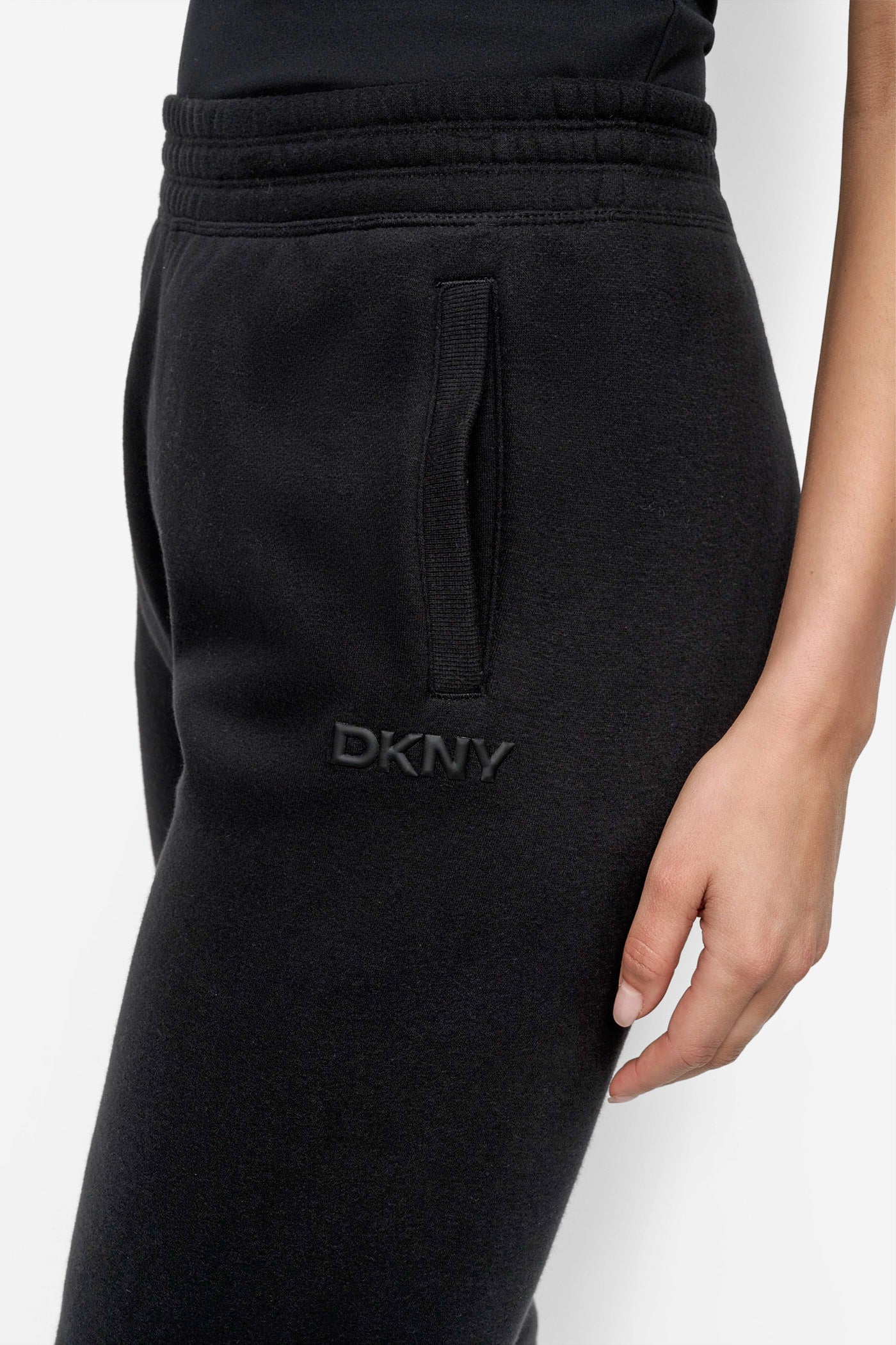 HD SILICONE LOGO RELAXED JOGGER WITH POCKETS VIEW 4 | Sweatshirts & Joggers