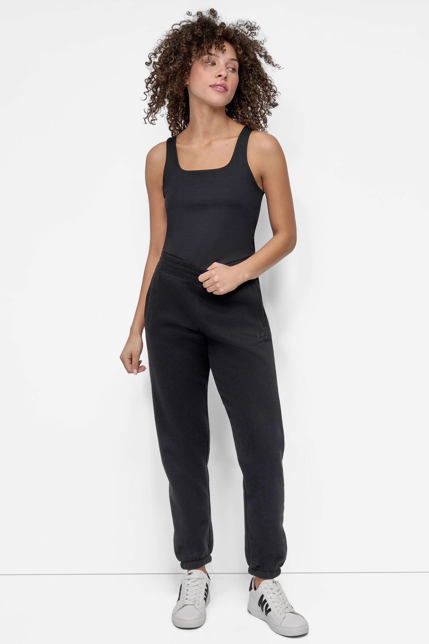 HD SILICONE LOGO RELAXED JOGGER WITH POCKETS VIEW 5 | Sweatshirts & Joggers