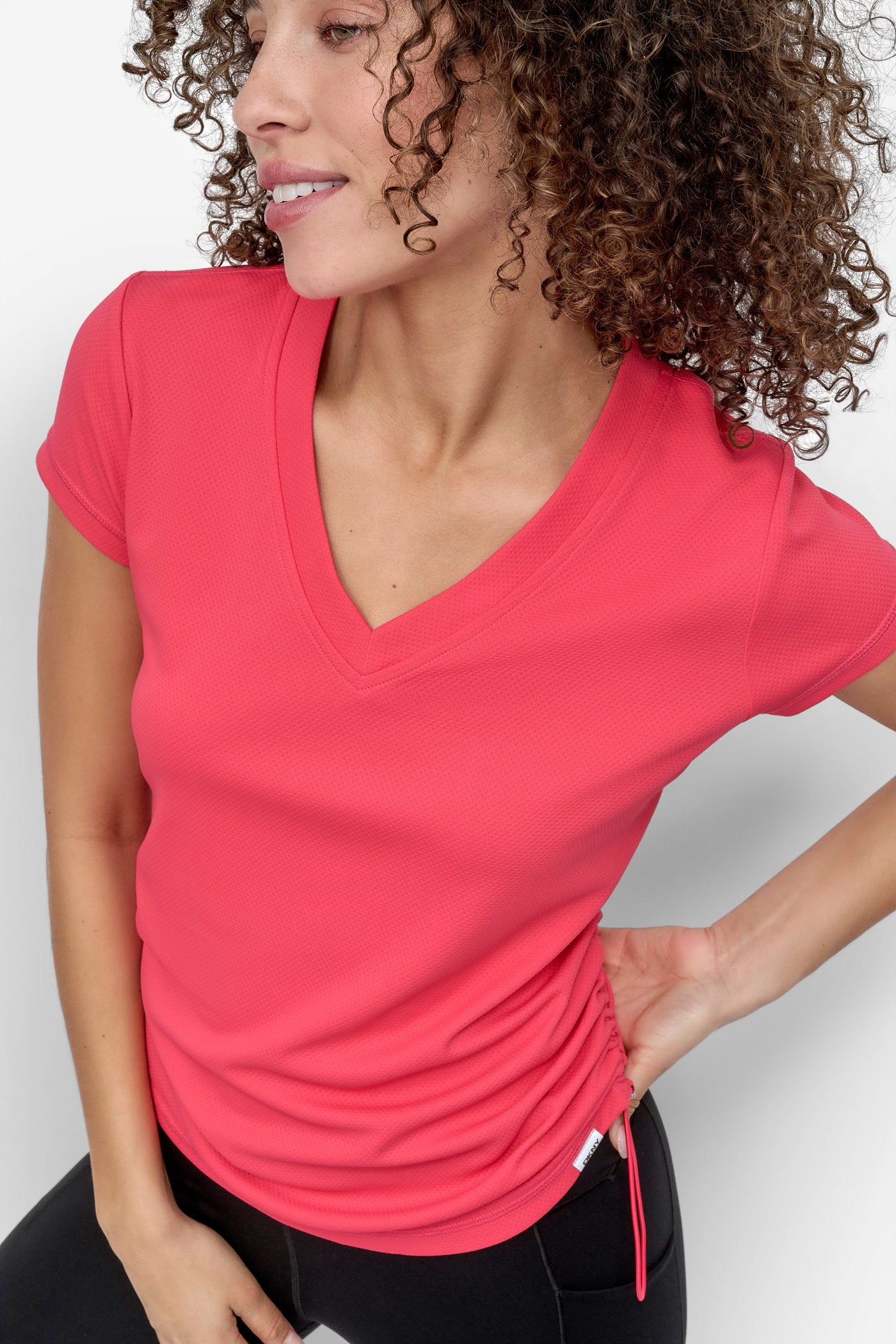 RUCHED TECH MESH PERFORMANCE TEE VIEW 5 | Tees & Tanks