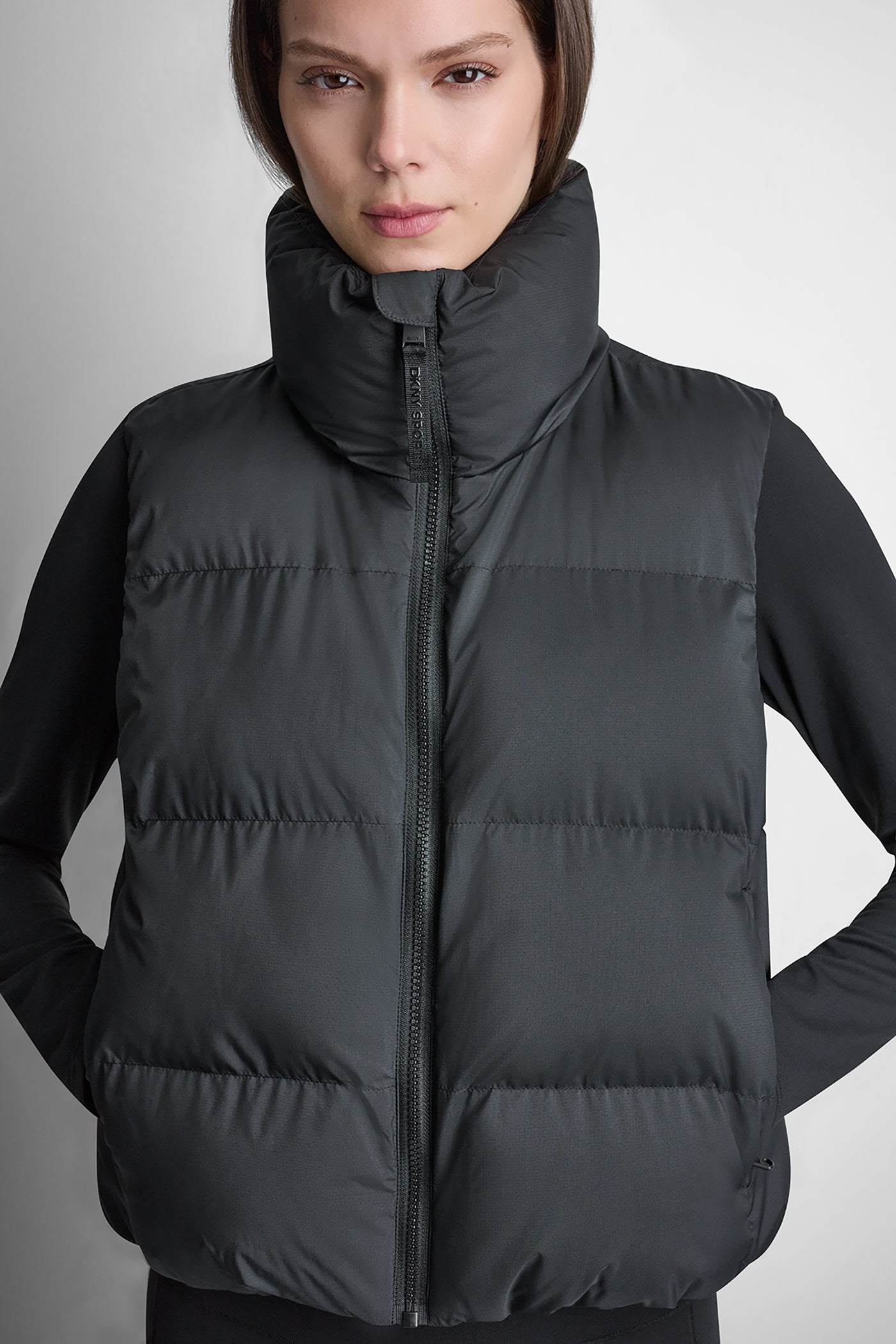 PUFFER MOCK NECK VEST VIEW 5