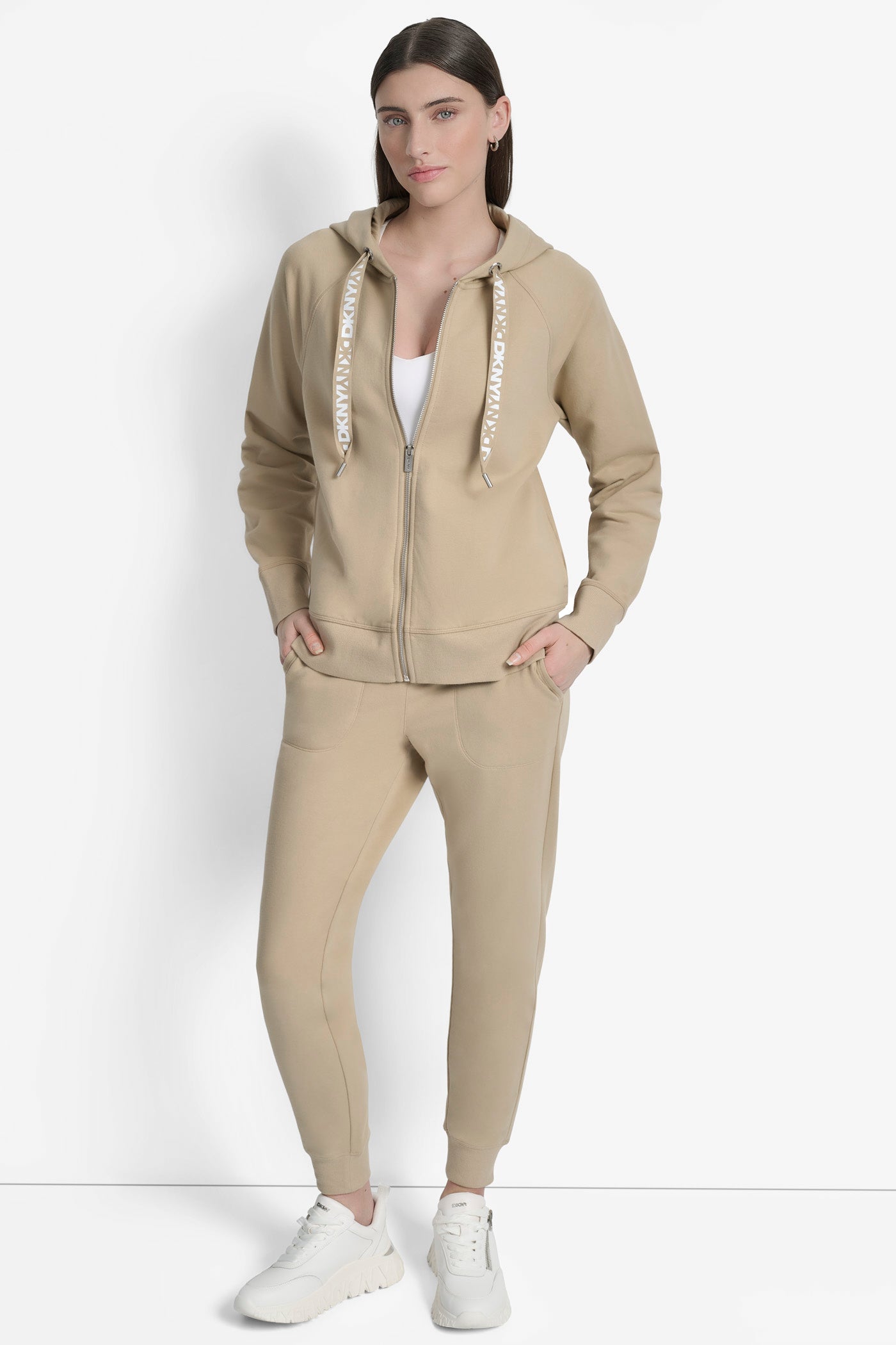 LOGO DRAWSTRING PERFORMANCE HOODIE VIEW 8 | Sport Essentials