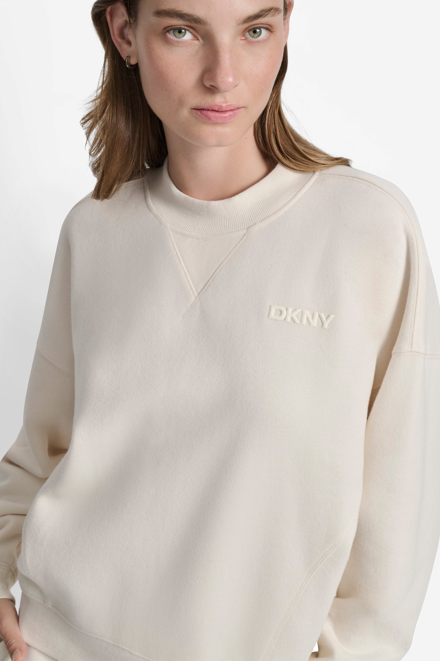 HD SILICONE LOGO CREW NECK PULLOVER WITH V INSET VIEW 4 | Sport Essentials