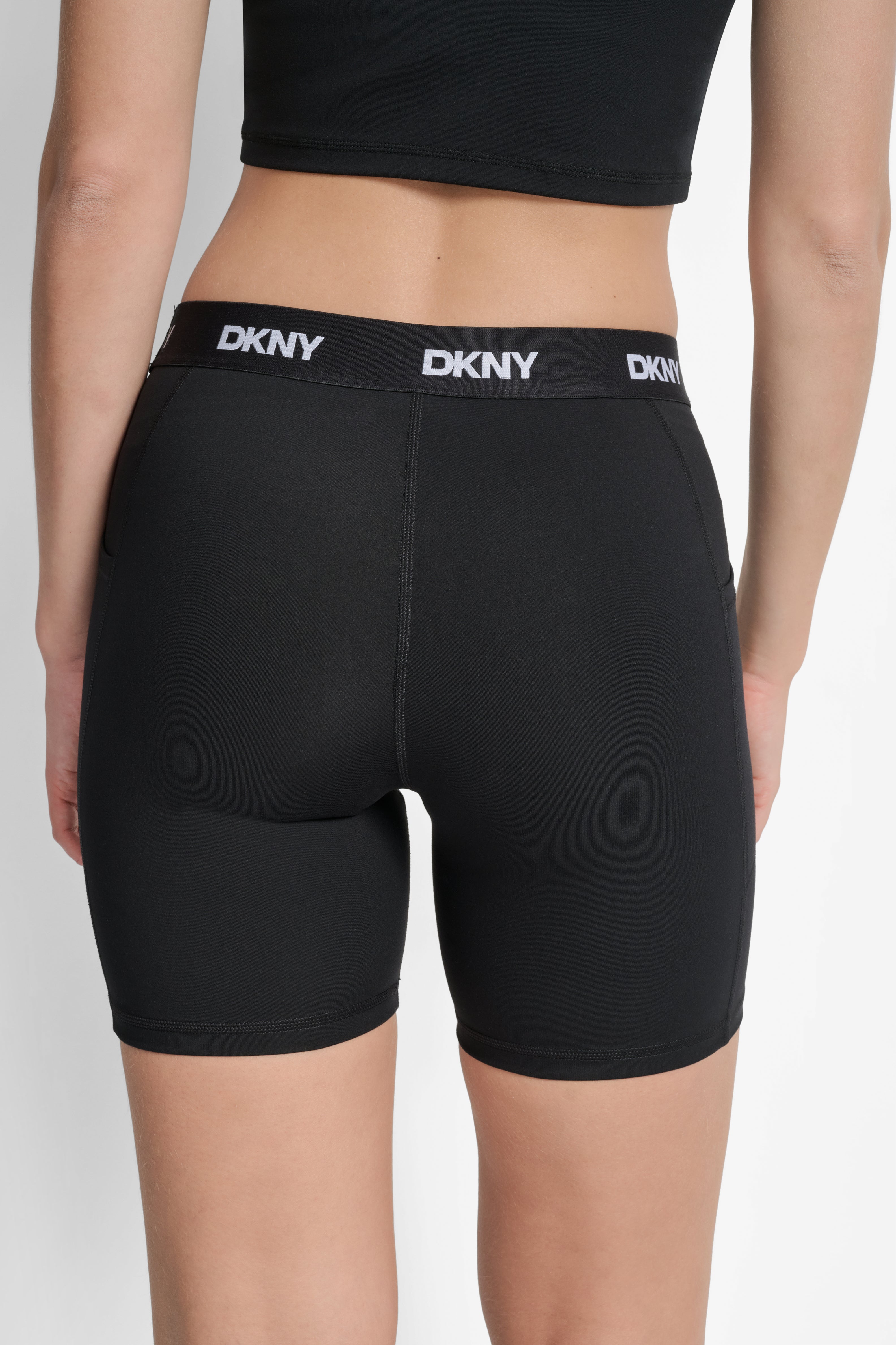 Balance Compression Logo Bike Short | DKNY