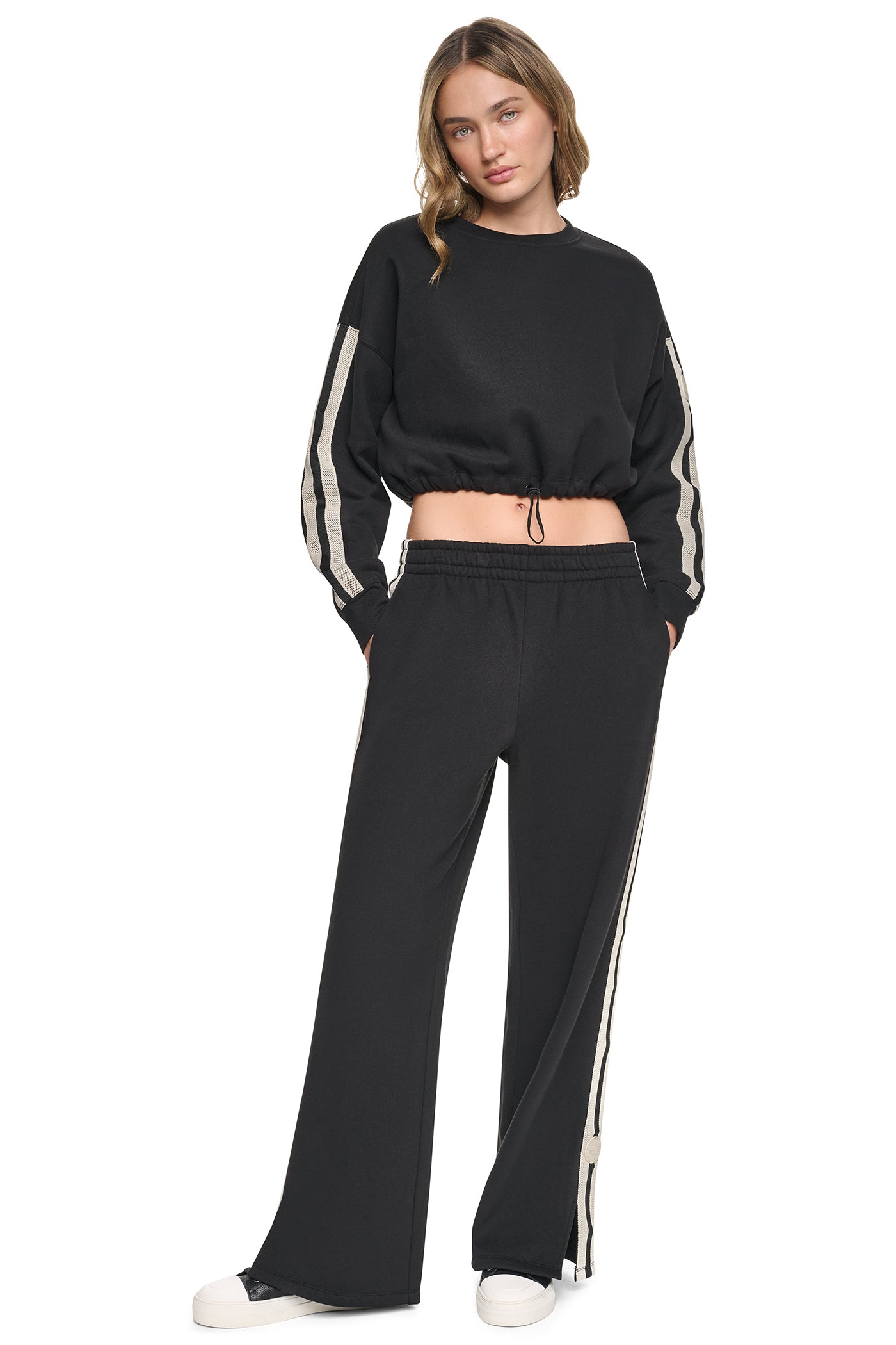 CROPPED STRIPED SWEATSHIRT VIEW 6