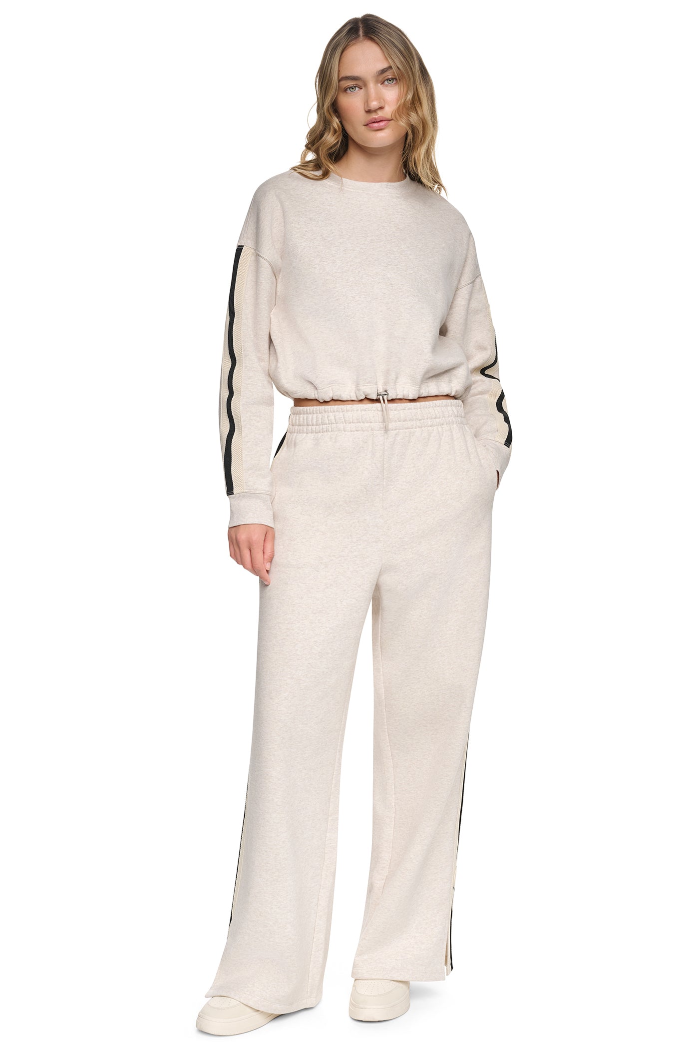 CROPPED STRIPED SWEATSHIRT VIEW 2