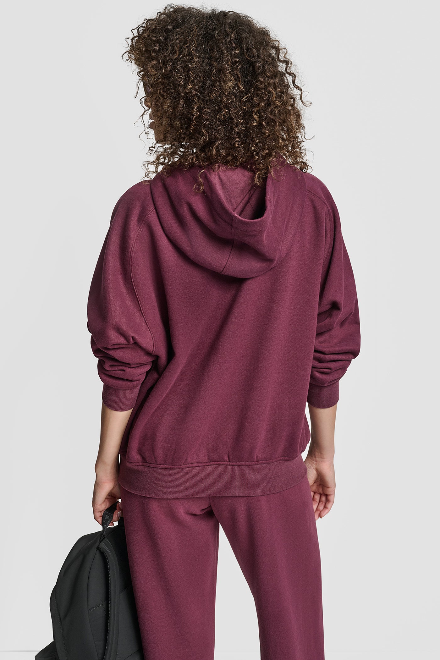 SYRAH OVERSIZED FLOCKED LOGO PULLOVER HOODIE, VIEW 2 | DKNY Sport