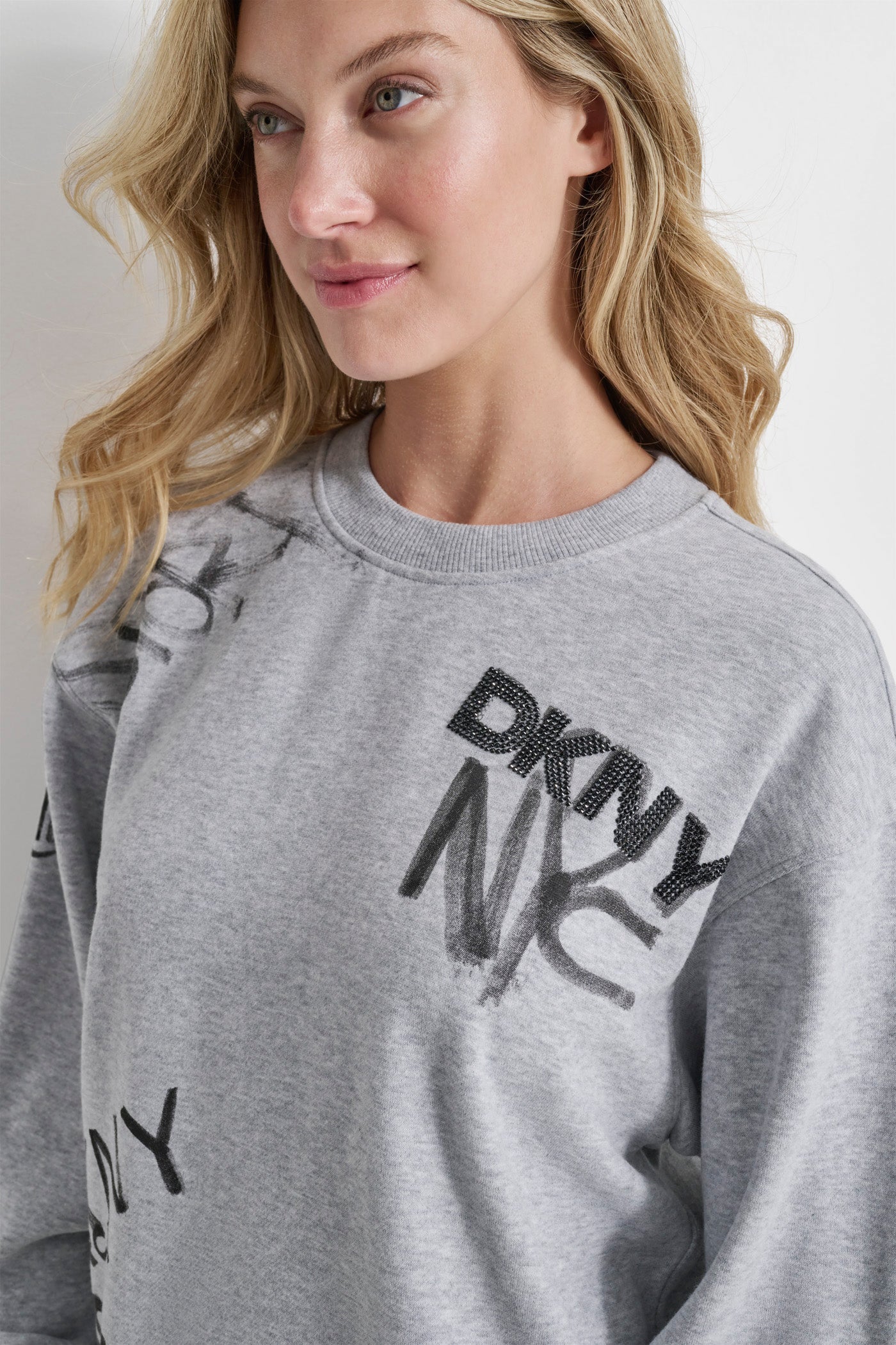 GRAFFITI LOGO CREWNECK VIEW 4 | SALE