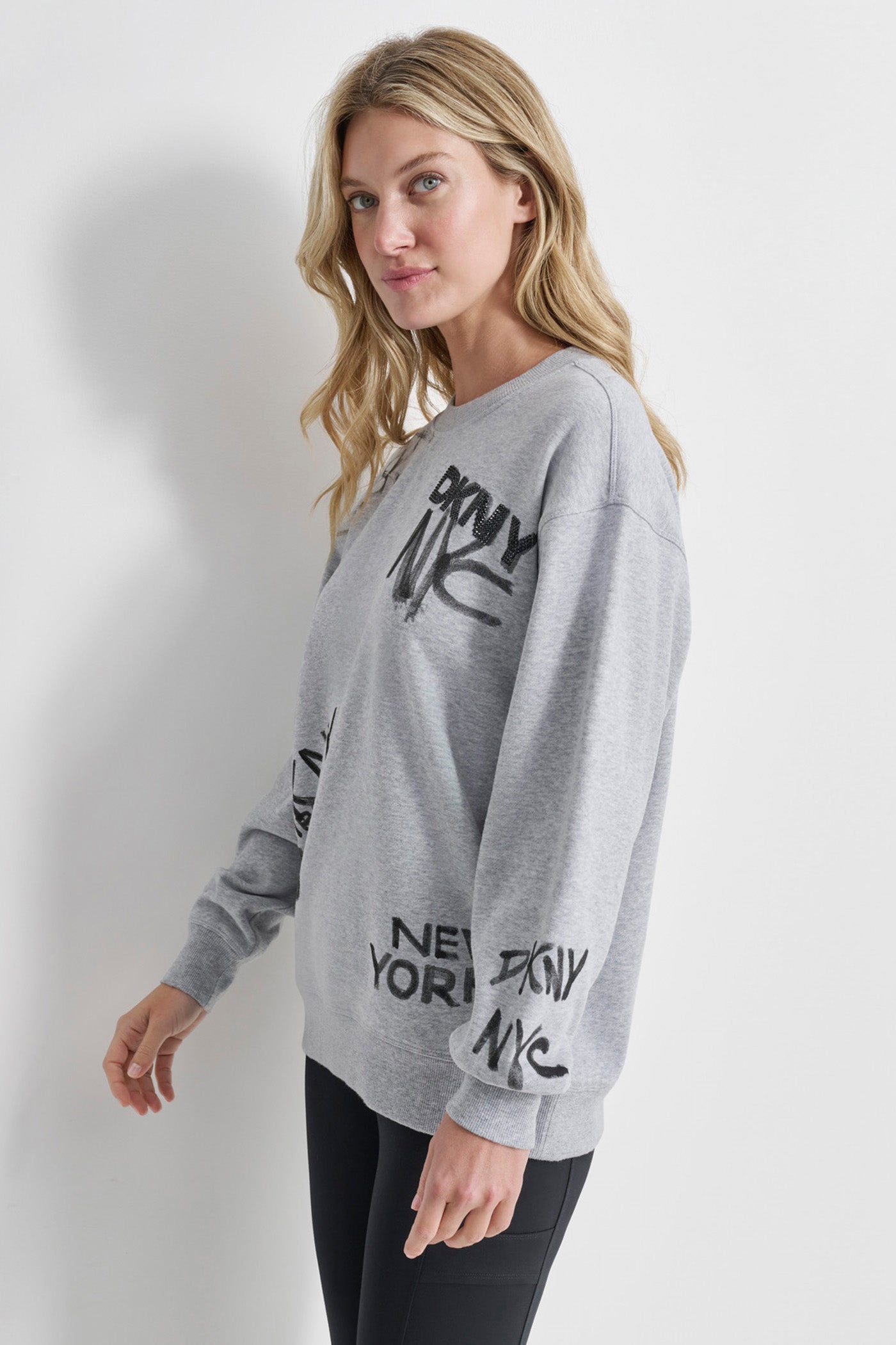 GRAFFITI LOGO CREWNECK VIEW 3 | SALE