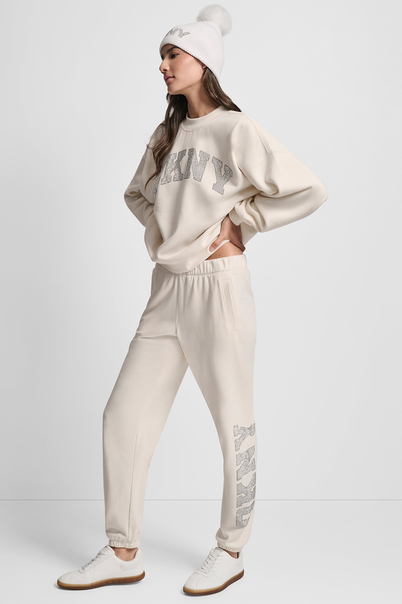 EXPLODED RHINESTONE VARISTY LOGO HIGH RISE RELAXED VIEW 6 | DKNY X NEW YORK YANKEES