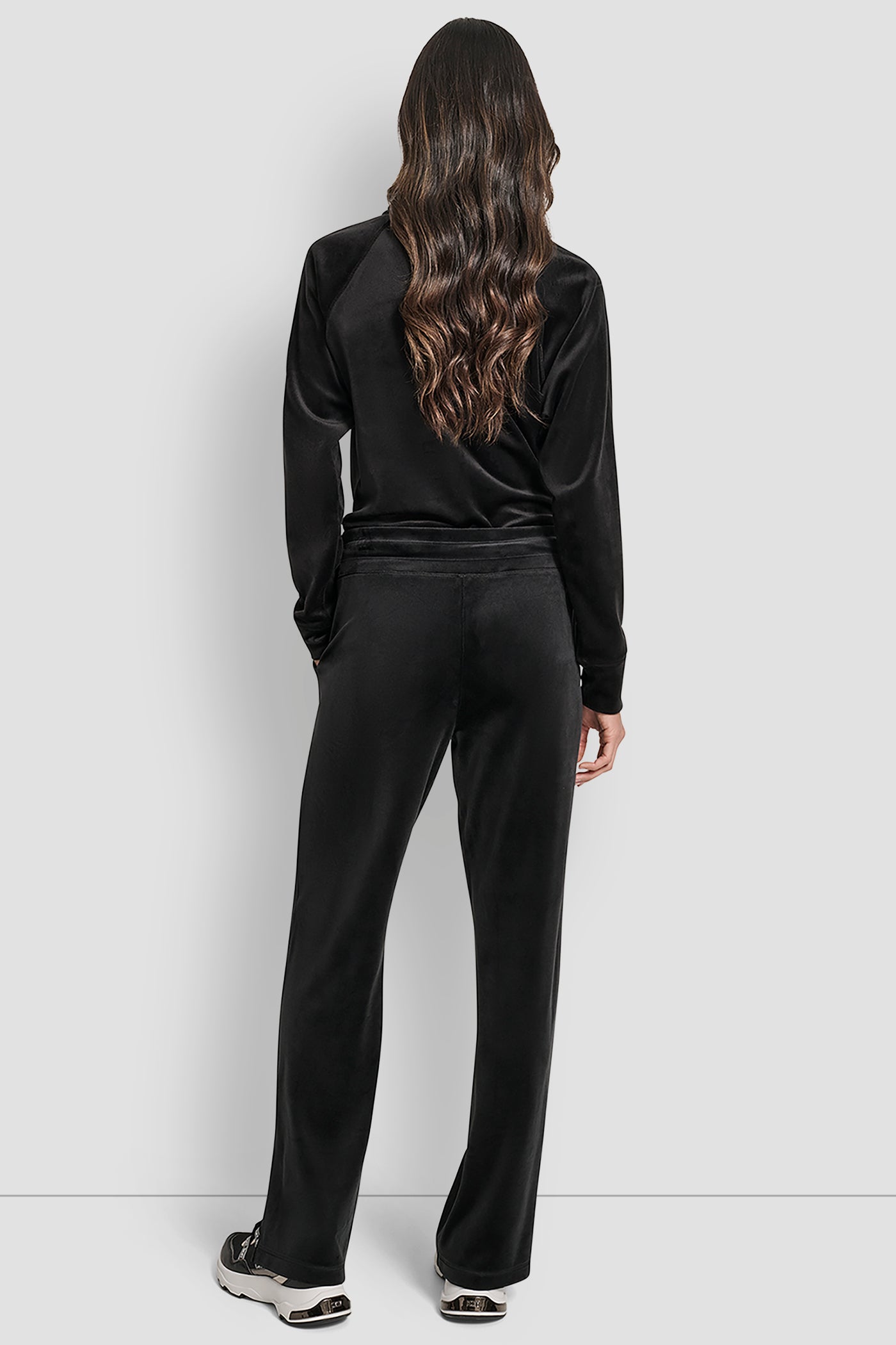 EMBROIDERY LOGO TRACK PANT WITH SLIT VIEW 5 | Sport Essentials