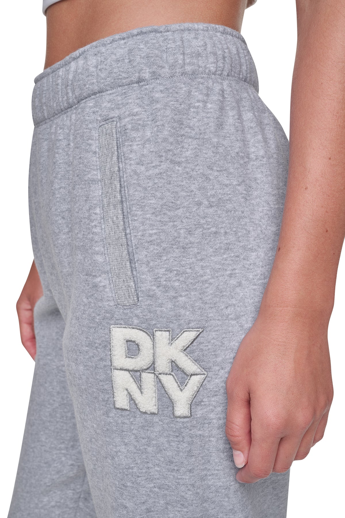 MID-RISE CHENILLE LOGO RELAXED JOGGER VIEW 2