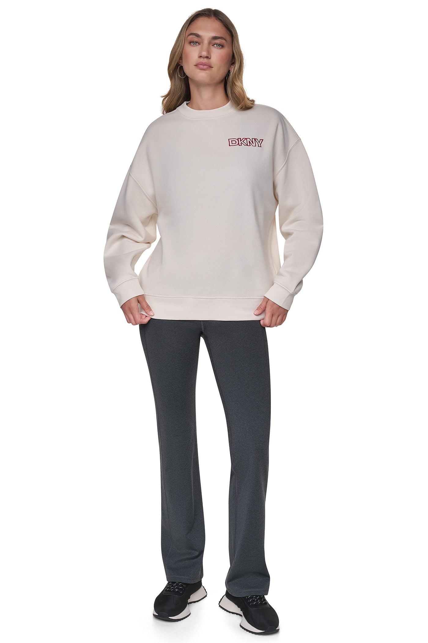 OVERSIZED EMBROIDERED SWEATSHIRT VIEW 2