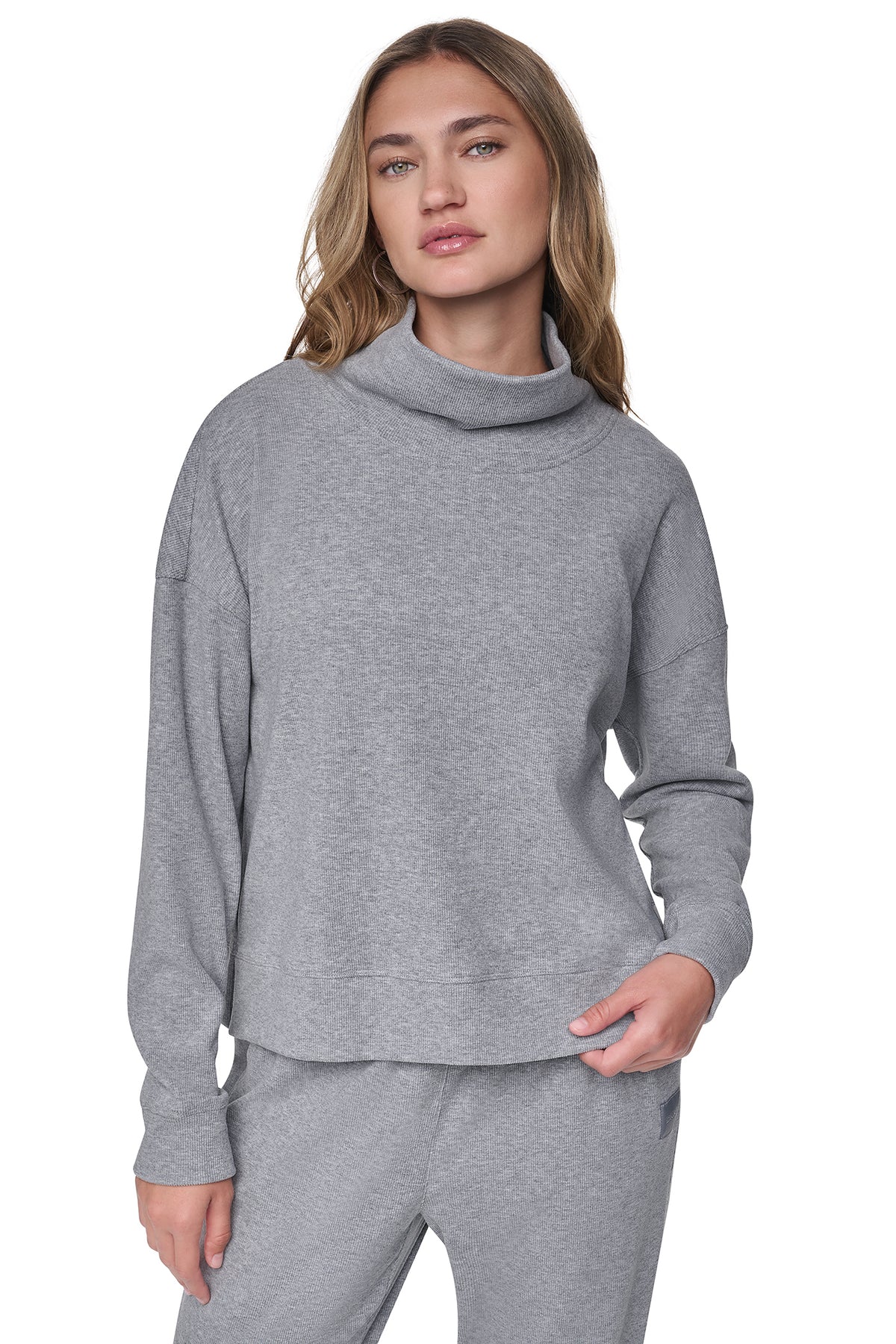 FUNNEL NECK PULLOVER VIEW 2