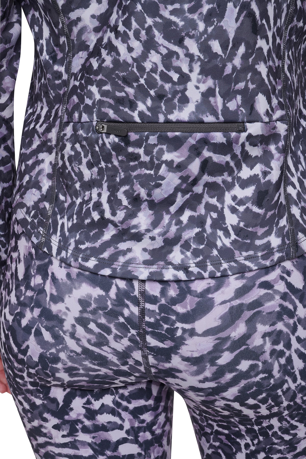 FUNNEL NECK HALF-ZIP PULLOVER VIEW 2
