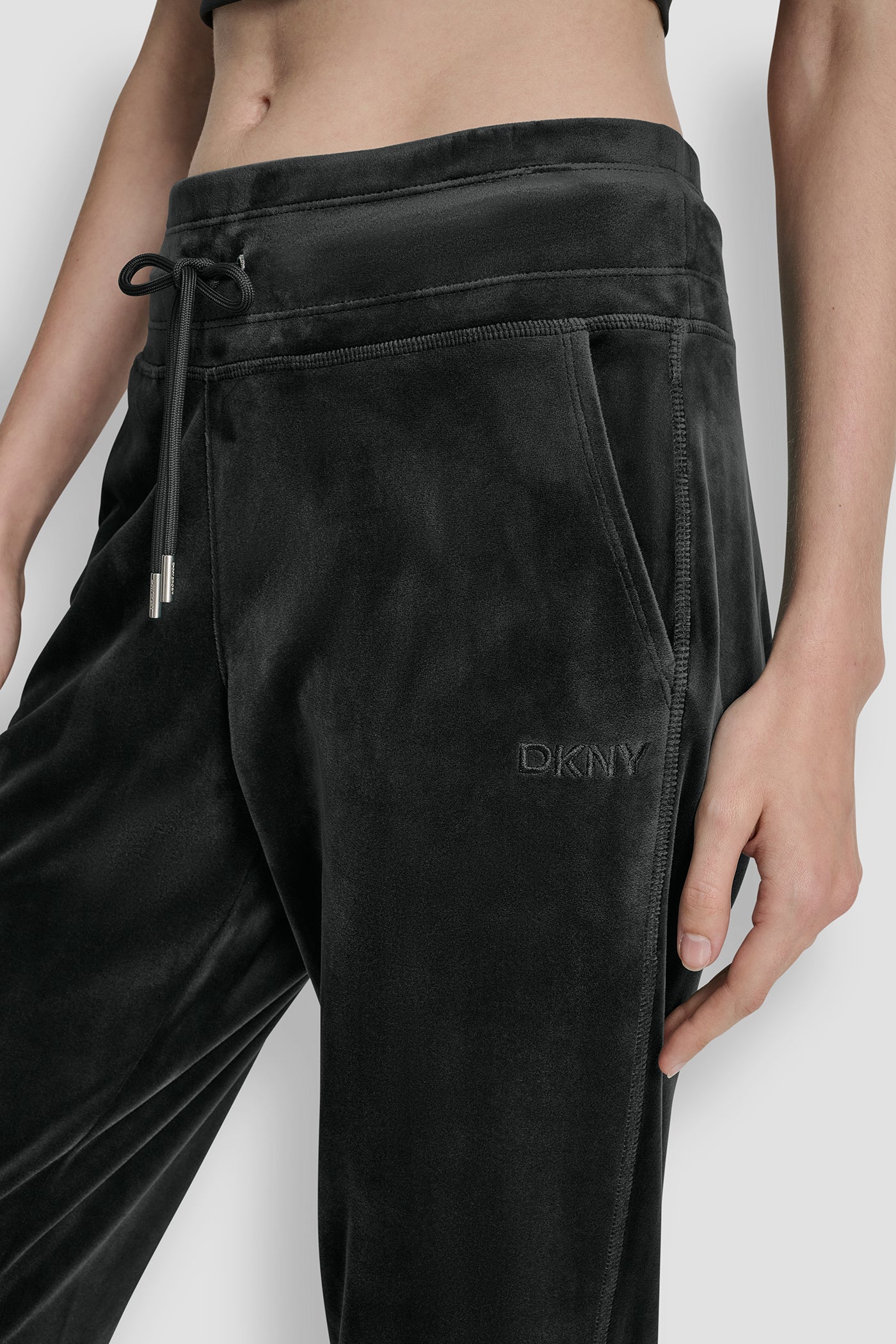 EMBROIDERY LOGO CUFFED SLIM FIT JOGGER WITH POCKETS VIEW 4 | New Arrivals