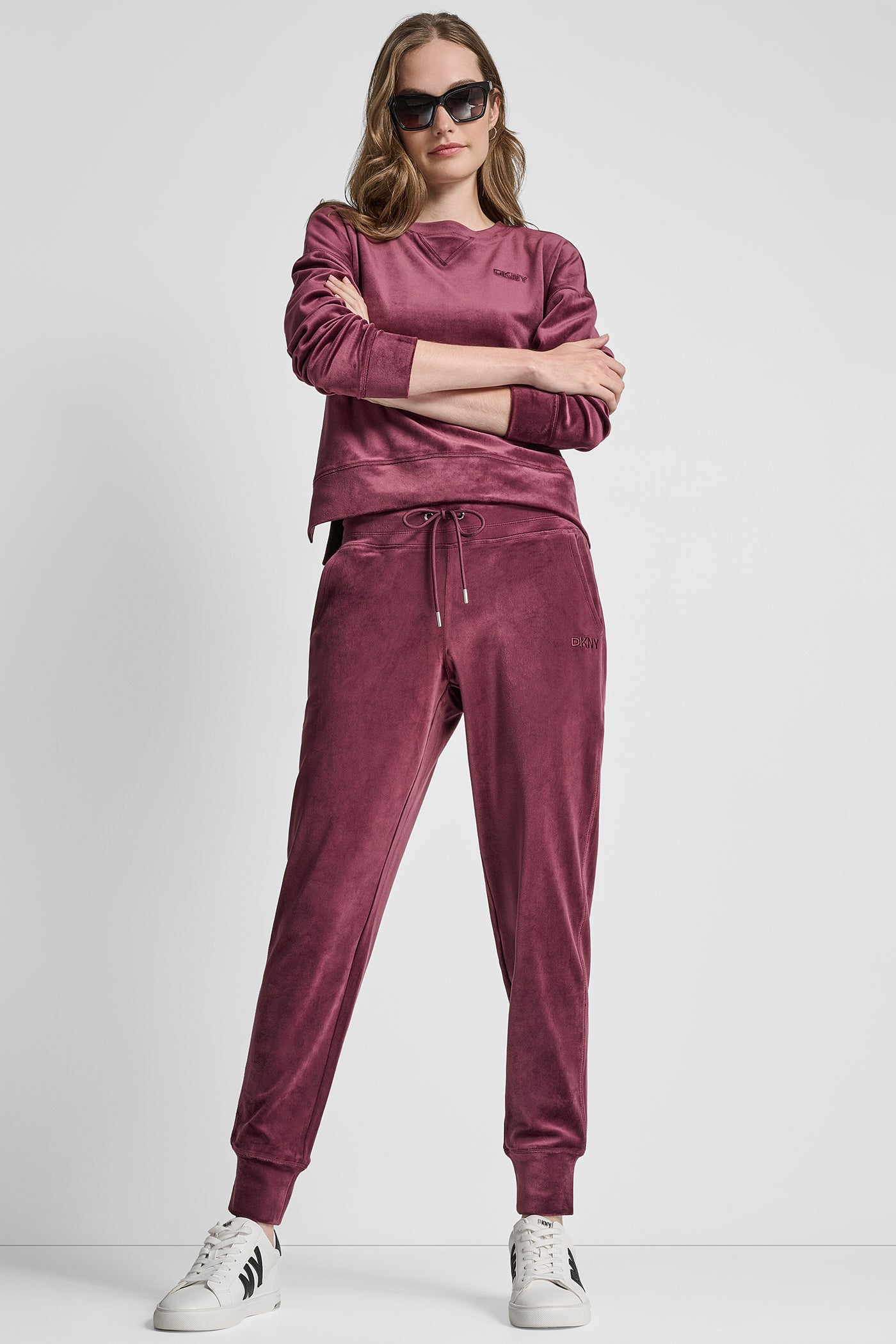 HIGH LOW CREW NECK V-INSET PULLOVER WITH EMBROIDERY VIEW 5 | DKNY Sport