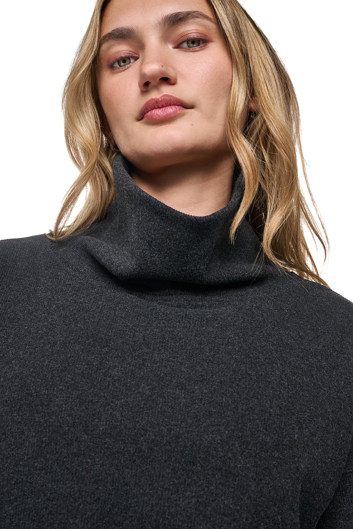 FUNNEL NECK PULLOVER VIEW 2