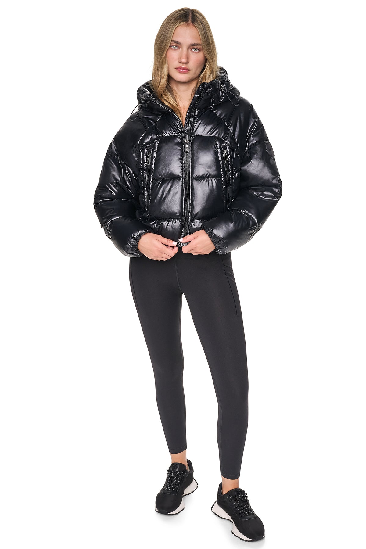 SHORT HOODED PUFFER VIEW 2