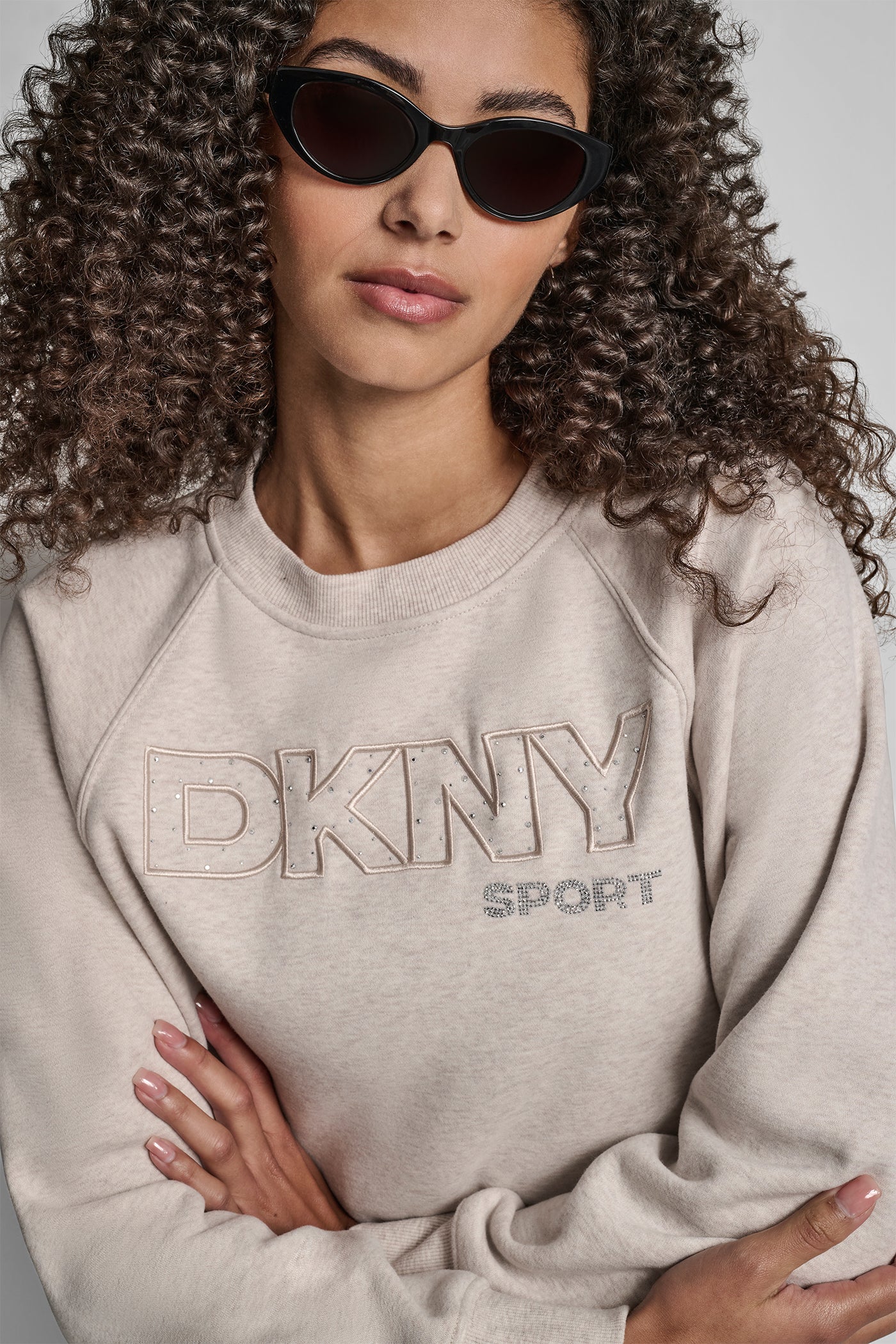 ESSENTIAL RAGLAN LONG SLEEVE TOP VIEW 4 | Sweatshirts & Joggers