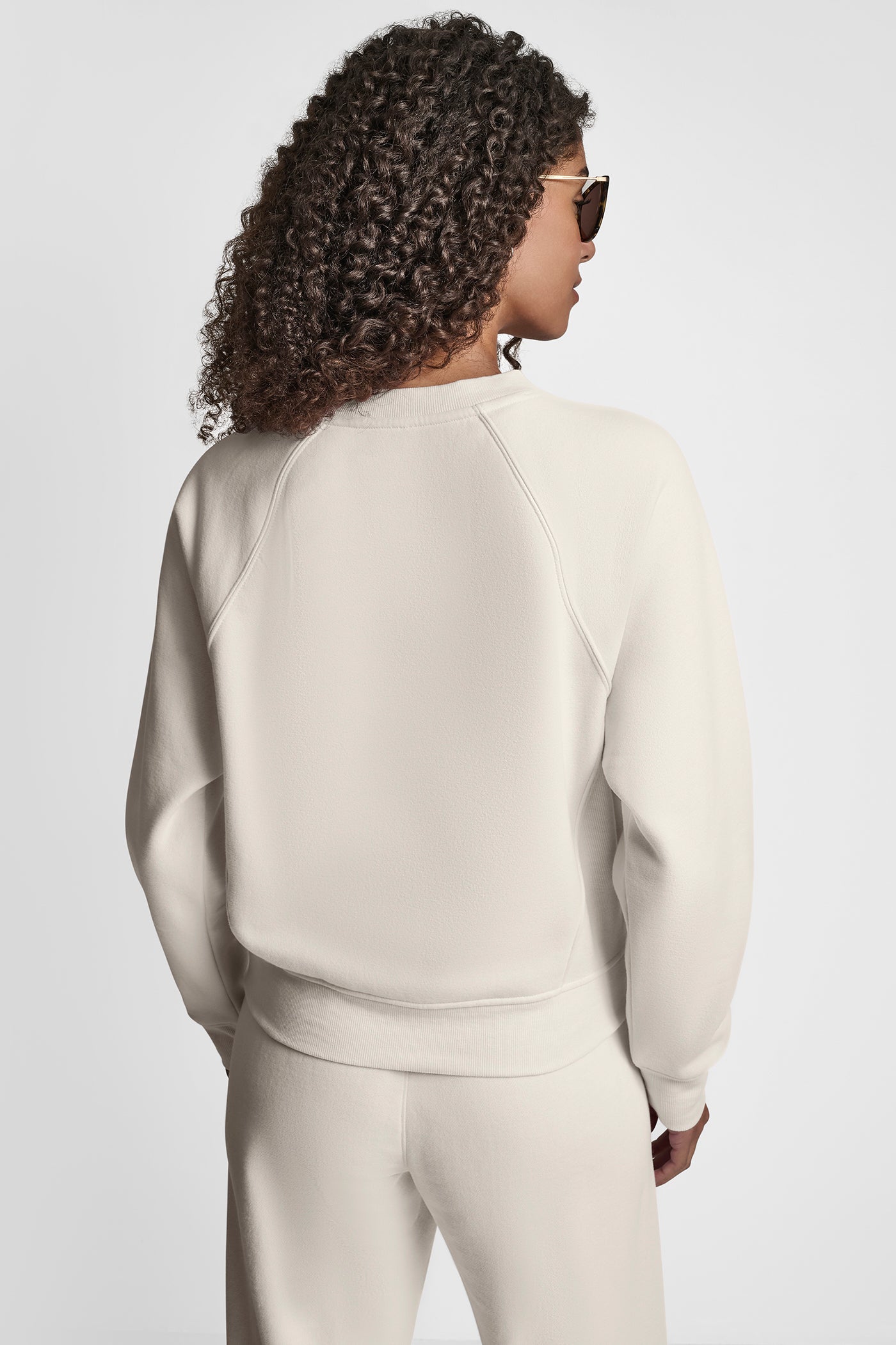 ESSENTIAL RAGLAN LONG SLEEVE TOP VIEW 5 | Sweatshirts & Joggers