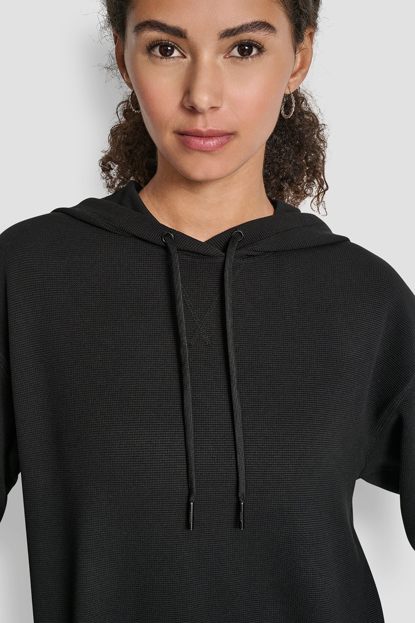 TRANSCEND THERMAL V-INSET HOODIE VIEW 4 | DKNY Promo