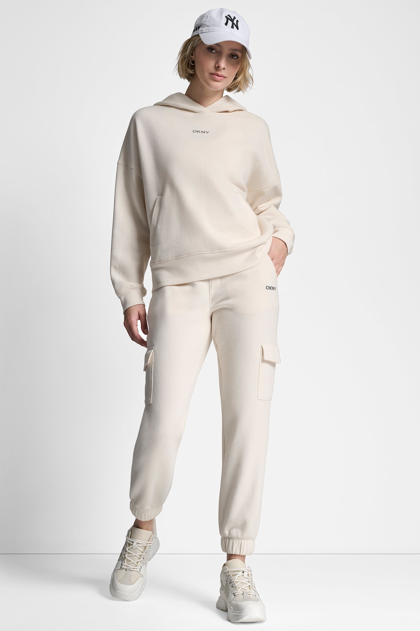 Eggnog METALLIC BUBBLE LOGO CARGO JOGGER, VIEW 2 | Clothing