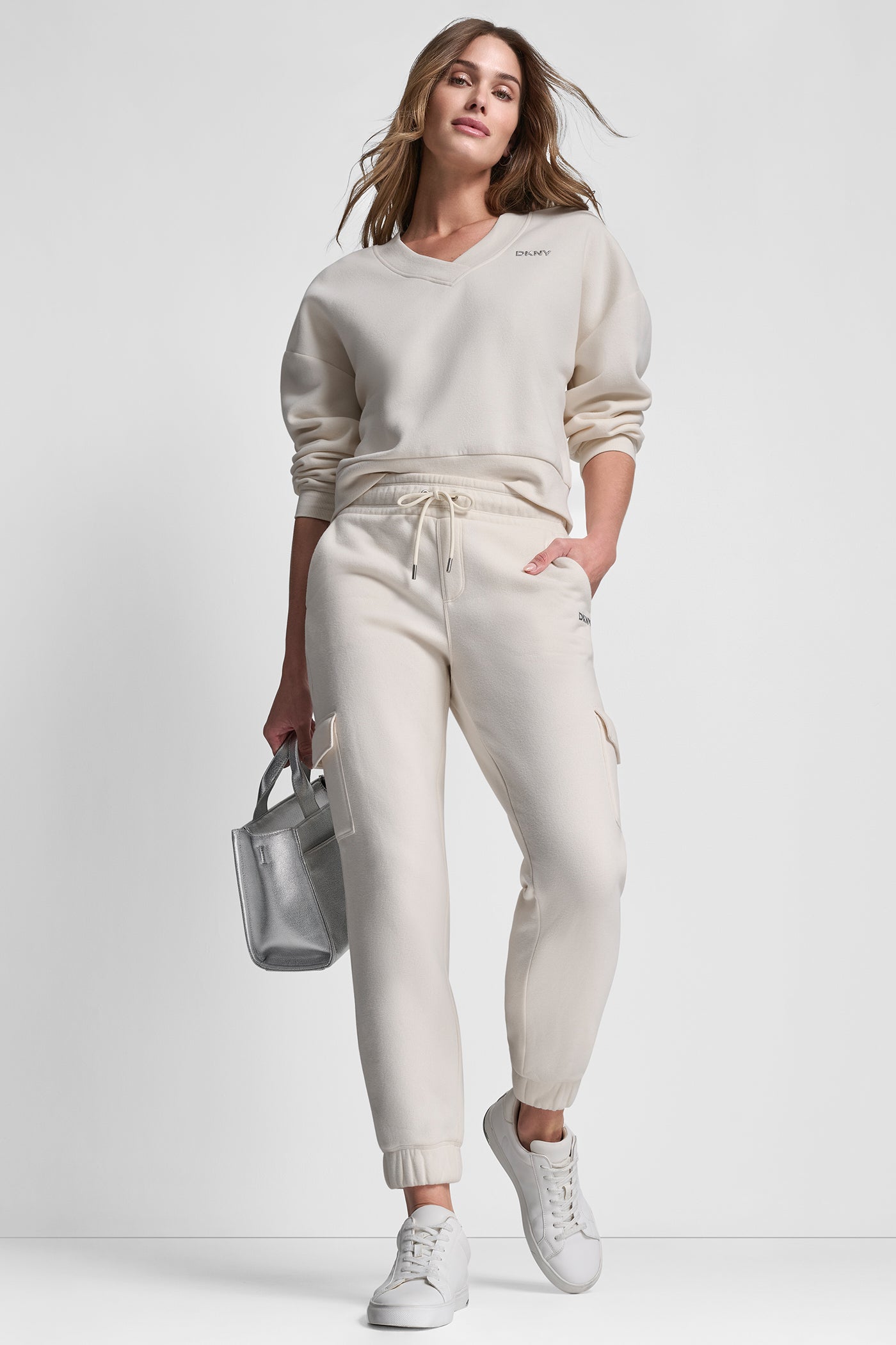 METALLIC BUBBLE LOGO V-NECK PULLOVER VIEW 4 | SELECT STYLES