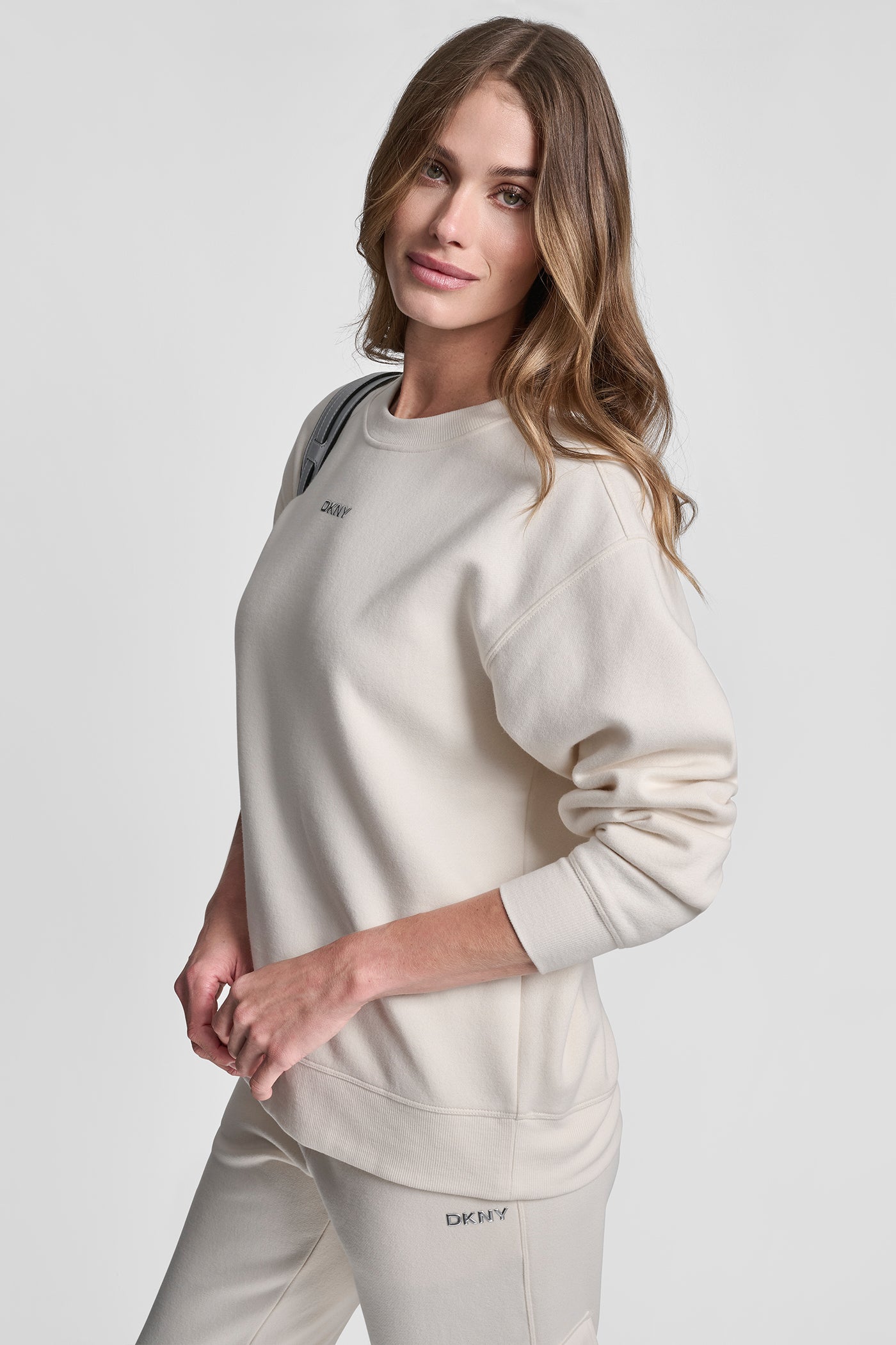 METALLIC BUBBLE LOGO FLEECE PULLOVER VIEW 3 | All Products