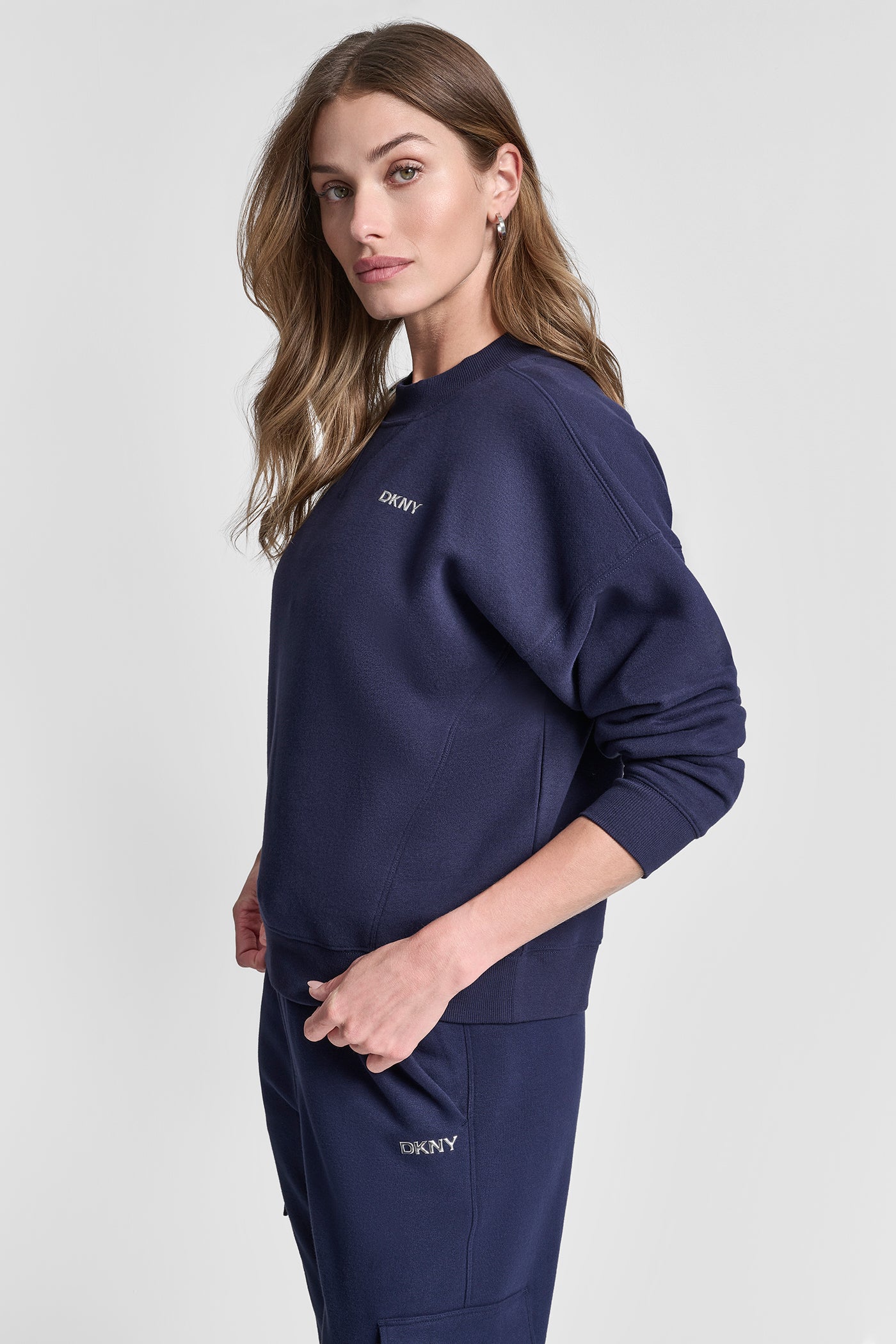 METALLIC BUBBLE LOGO FLEECE PULLOVER VIEW 3 | Sport Essentials