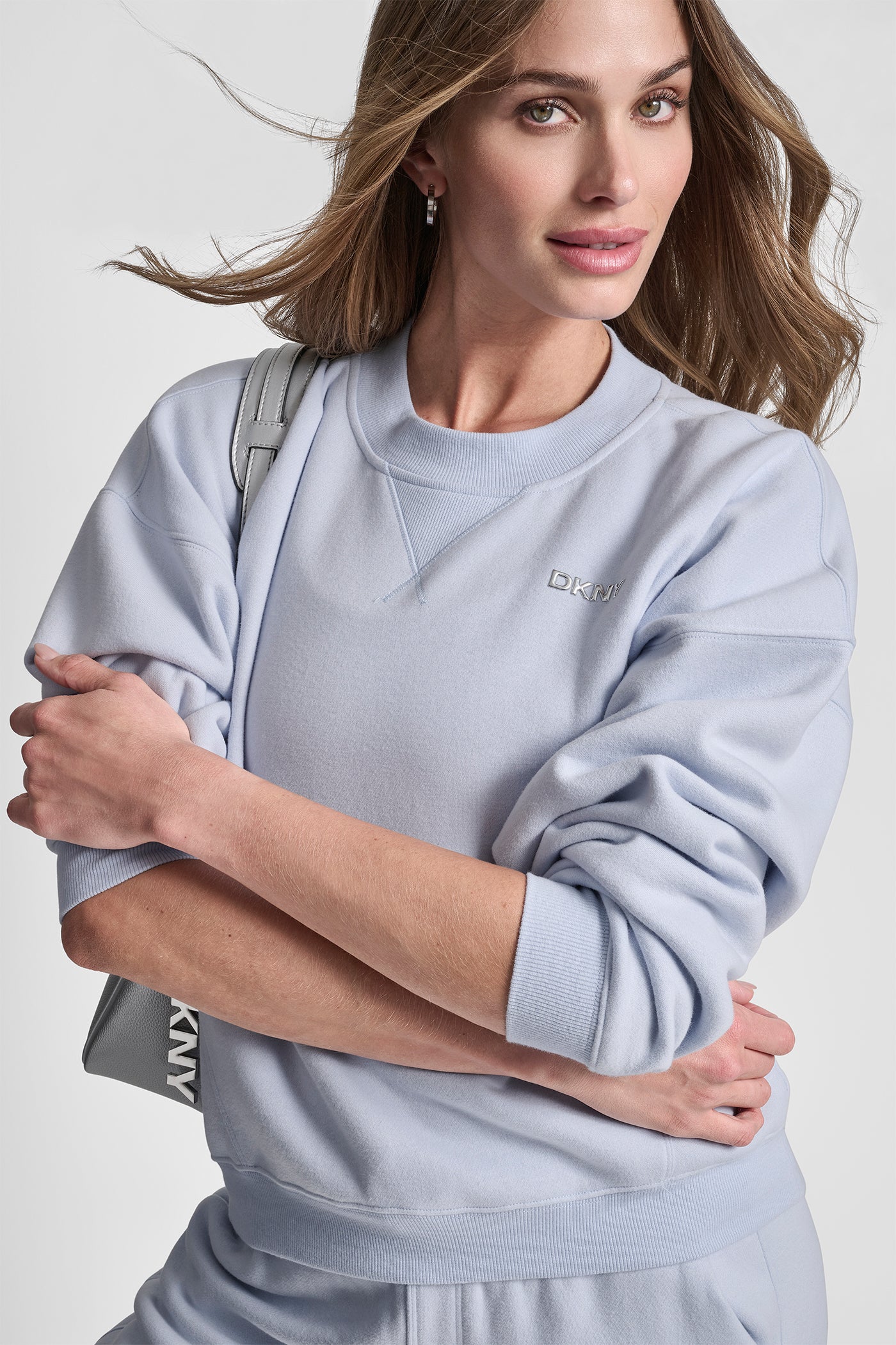 METALLIC BUBBLE LOGO FLEECE PULLOVER VIEW 4 | Sport Essentials