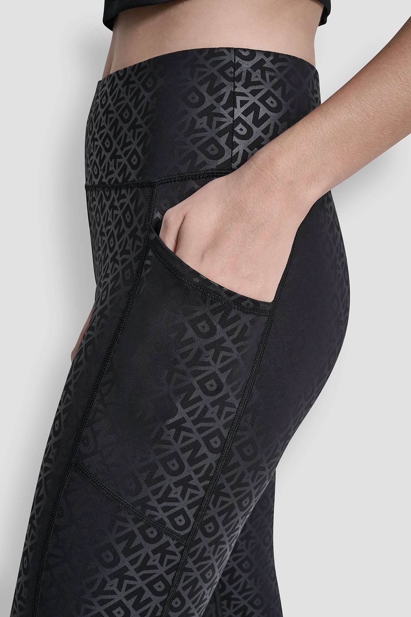 HIGH WAIST 7/8 PRINTED LEGGING WITH POCKETS VIEW 4 | Leggings