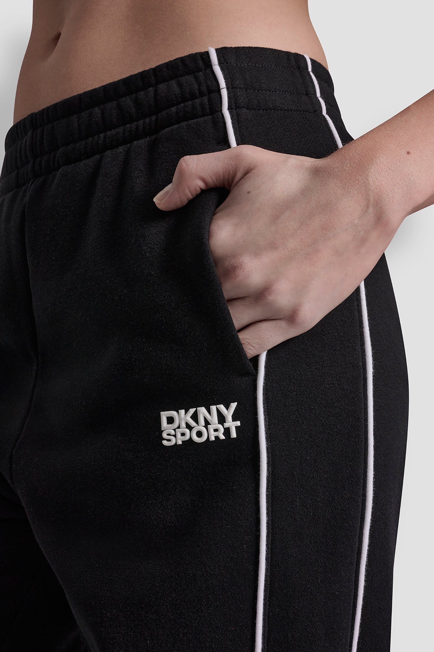 HD LOGO TRACK PANT WITH POCKETS VIEW 7 | All Products