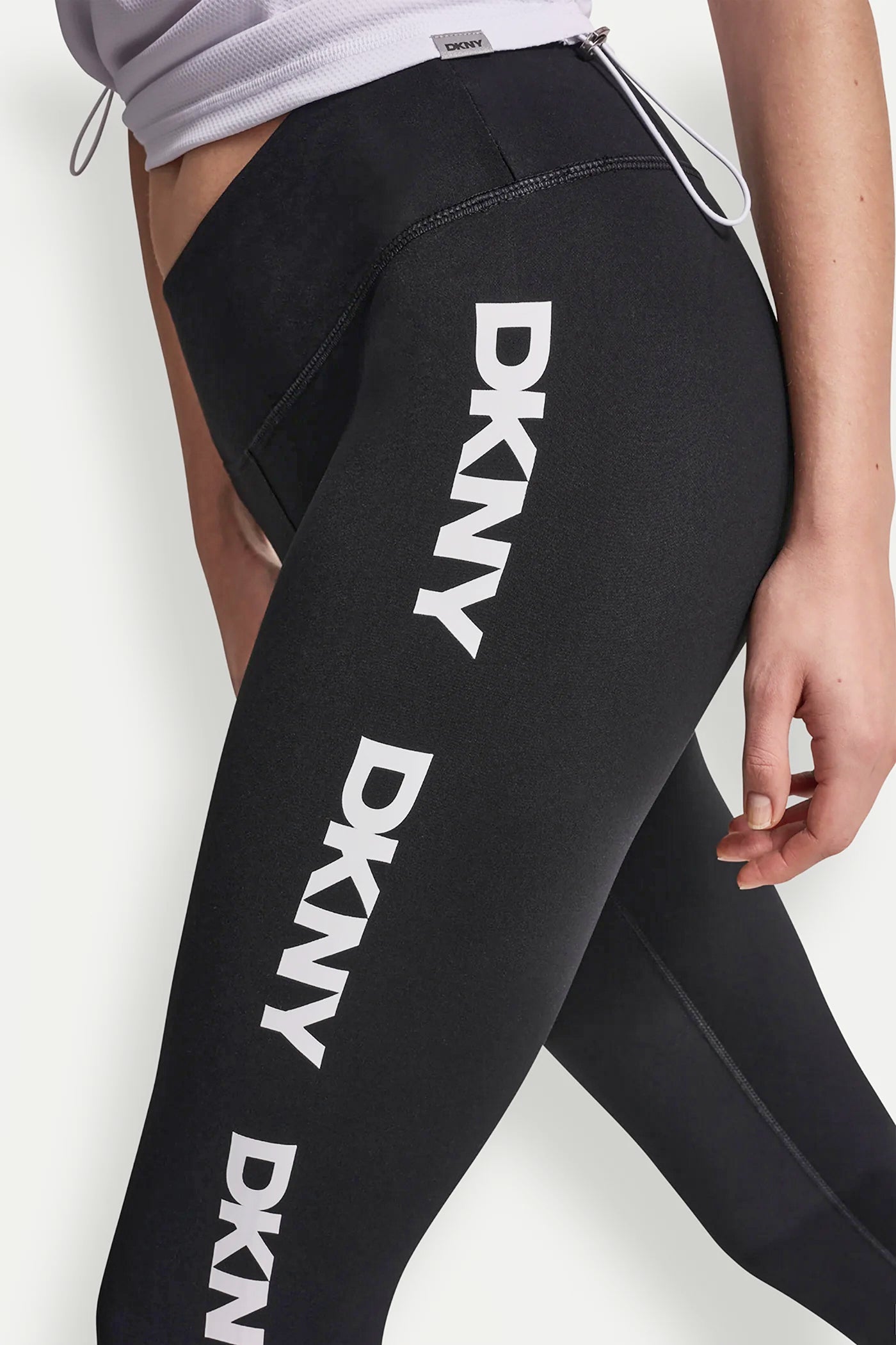 HIGH-RISE LOGO TRIM 7/8-LENGTH LEGGING VIEW 6 | Spring 2026