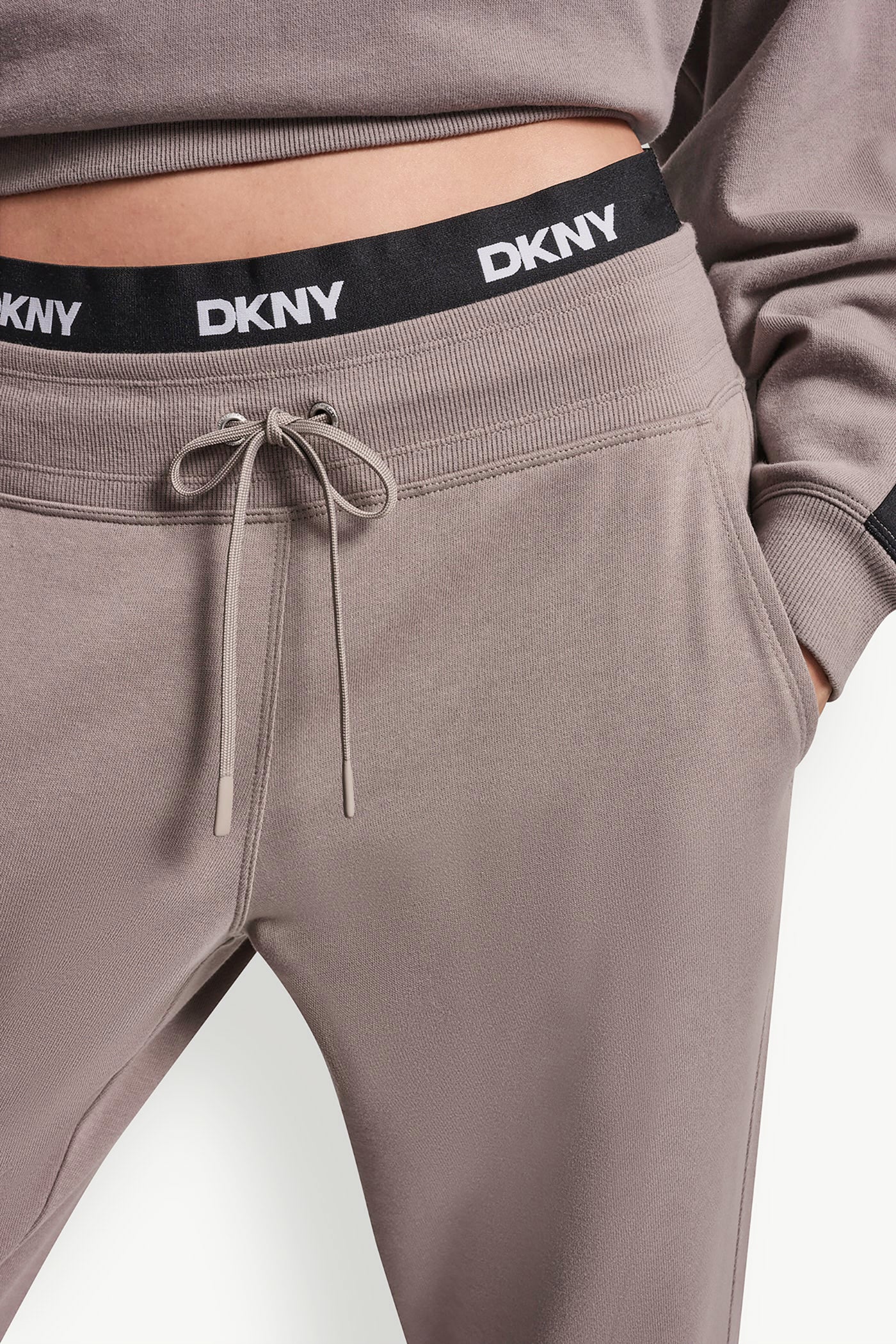 HIGH-RISE LOGO WAIST SLIM JOGGER VIEW 6 | MUST-HAVES