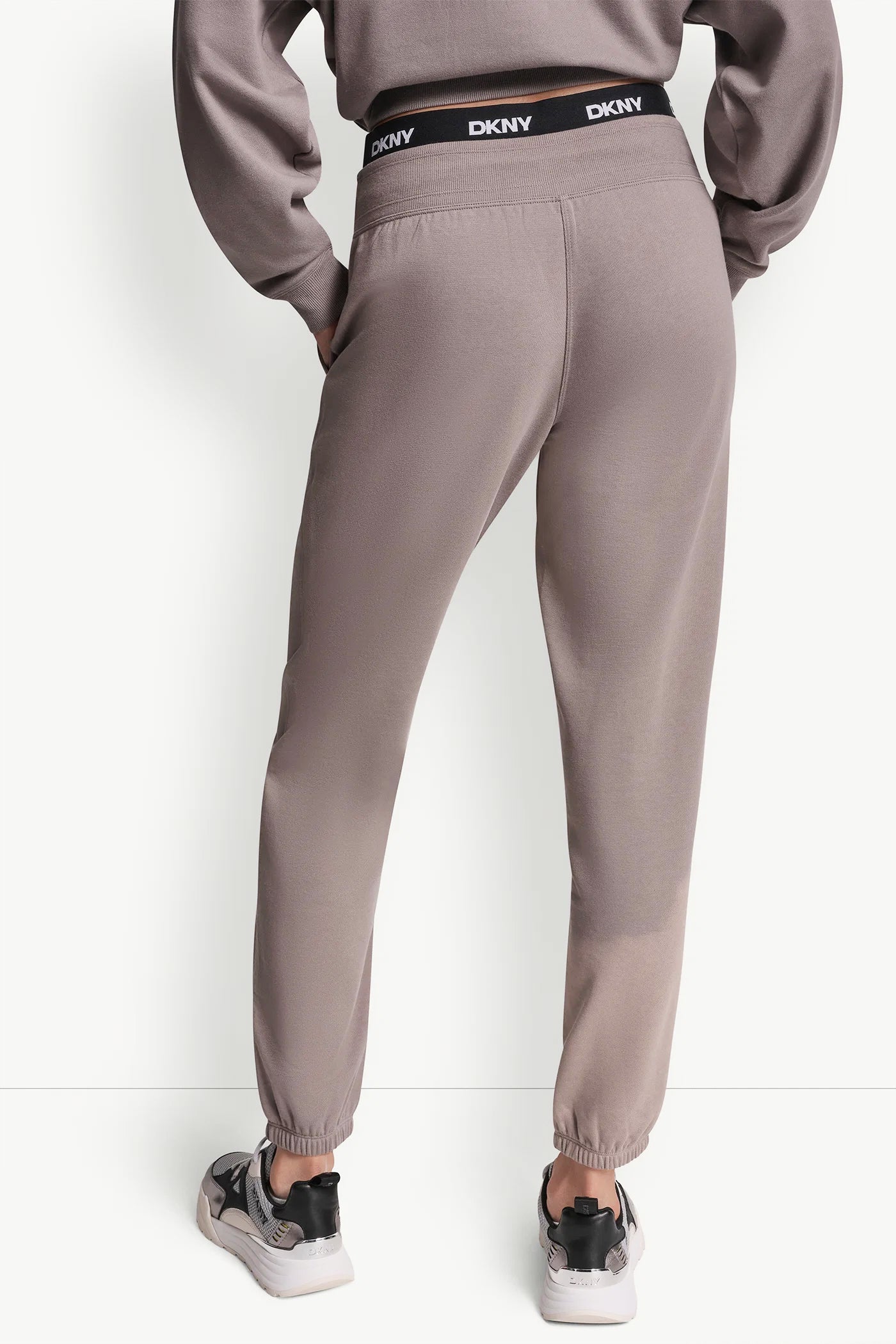 HIGH-RISE LOGO WAIST SLIM JOGGER VIEW 3 | MUST-HAVES