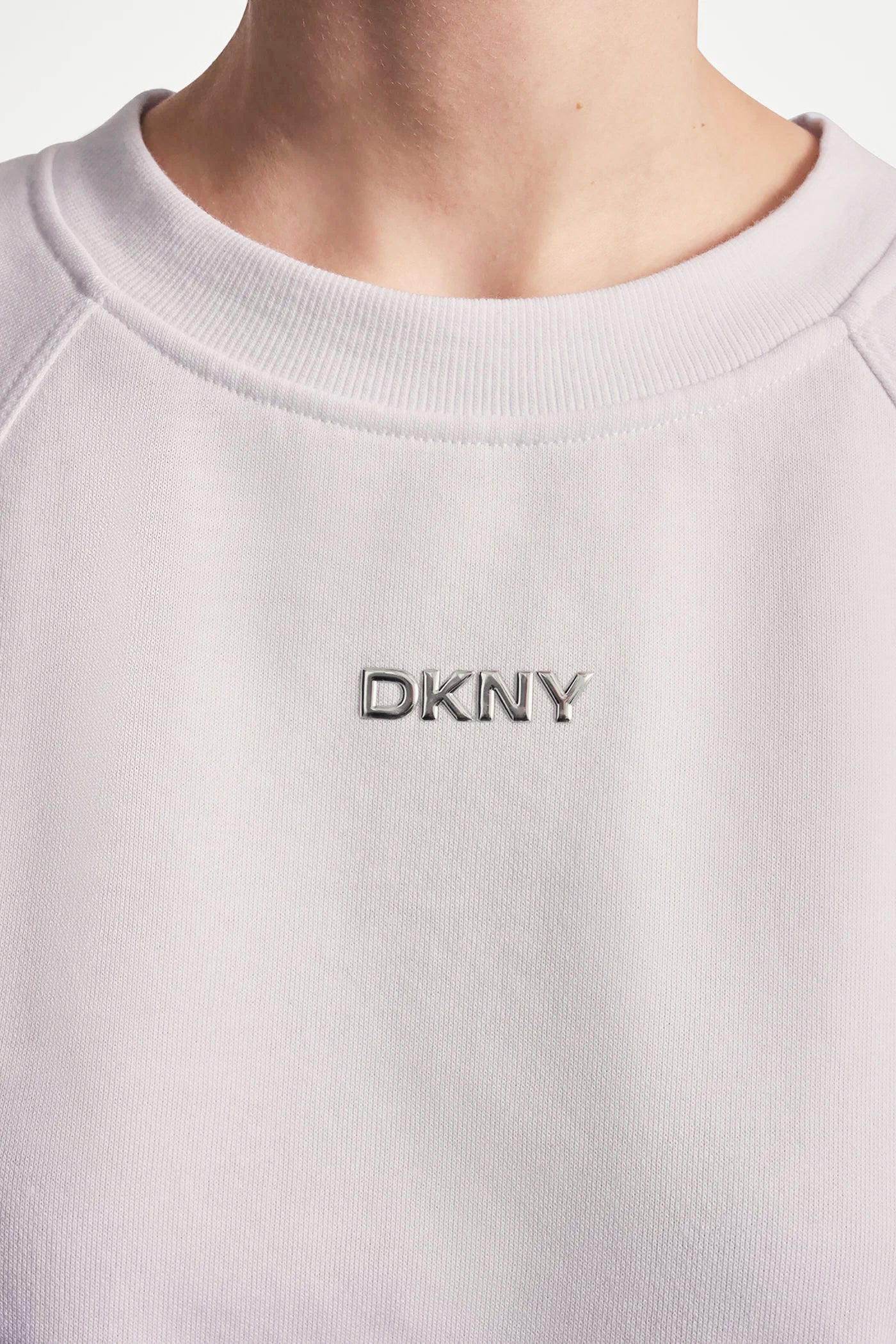 METALLIC BUBBLE LOGO SHORT SLEEVE PULLOVER VIEW 5 | MUST-HAVES