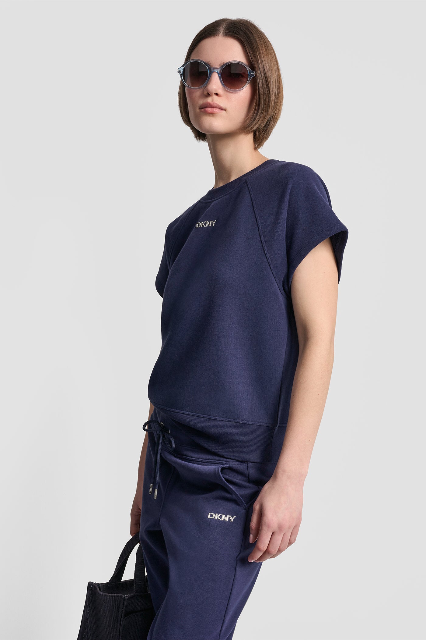 METALLIC BUBBLE LOGO SHORT SLEEVE PULLOVER VIEW 4 | DKNY Sport