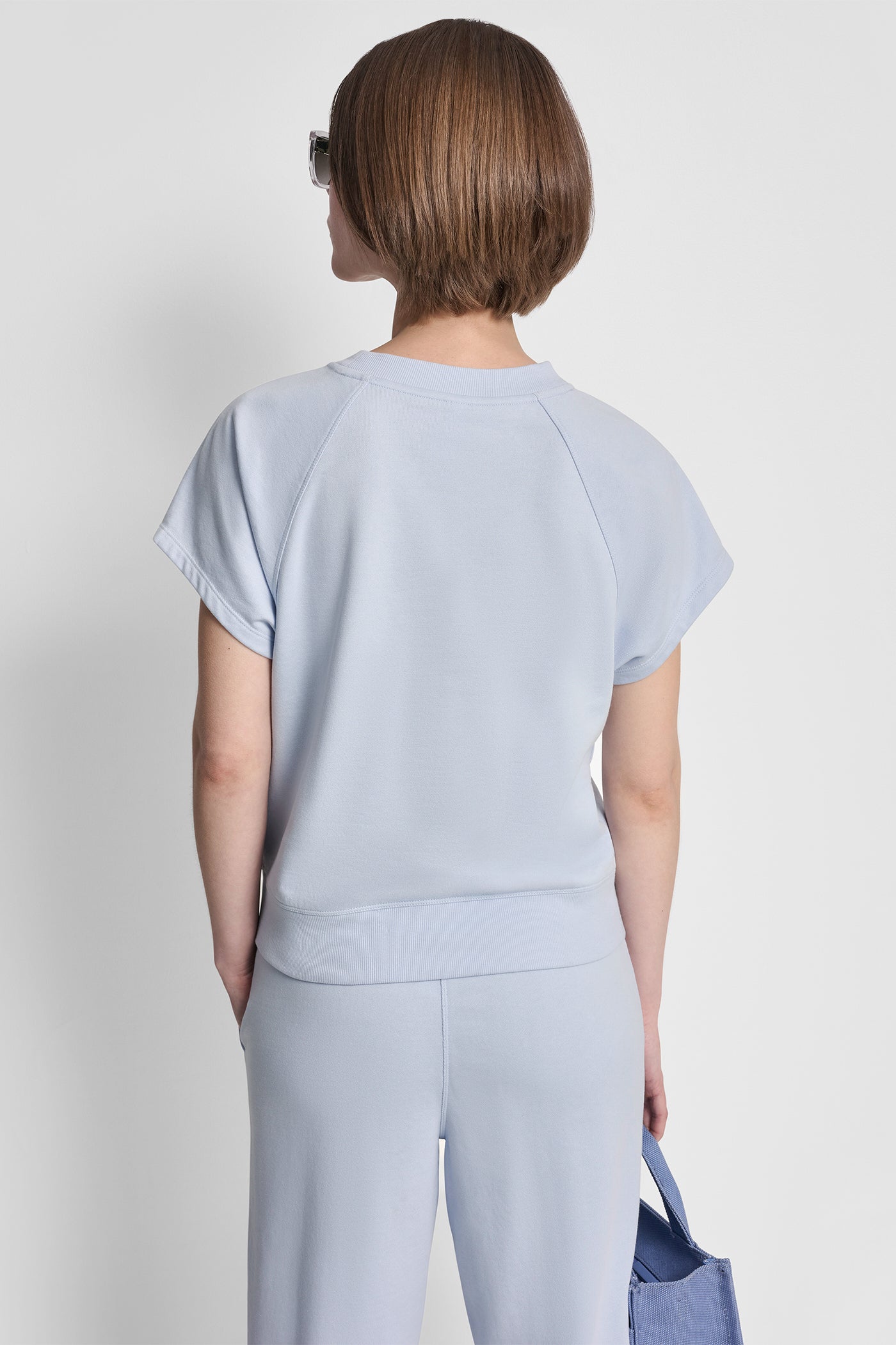 METALLIC BUBBLE LOGO SHORT SLEEVE PULLOVER VIEW 3 | DKNY Sport