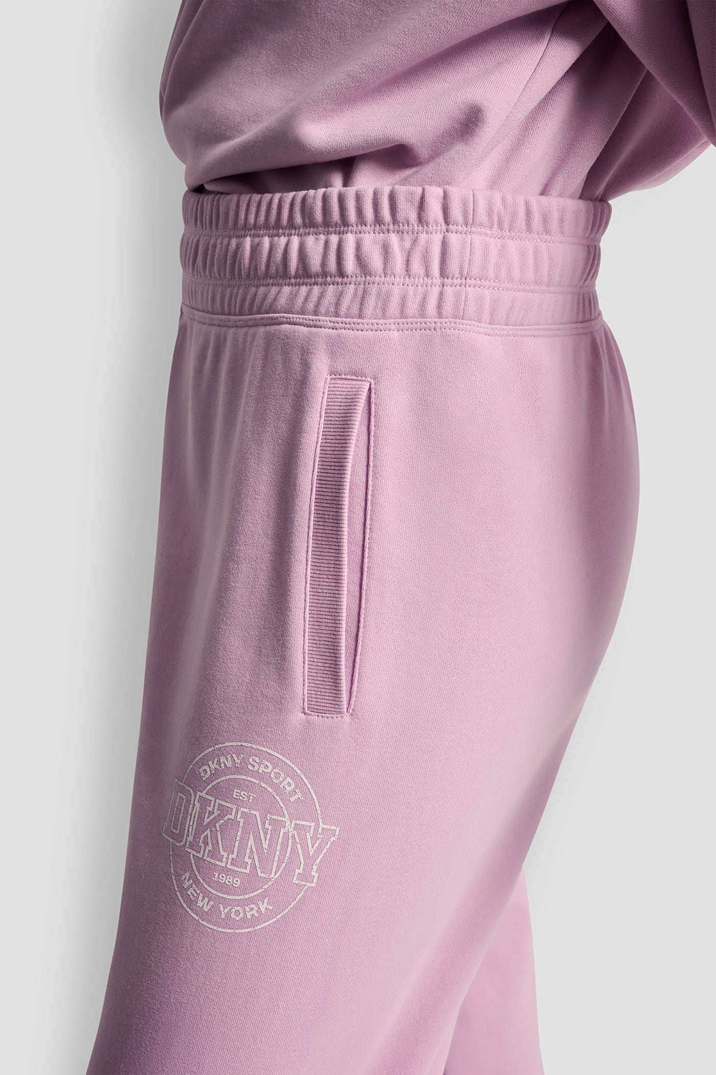 HIGH-RISE LOGO RELAXED JOGGER VIEW 5 | DKNY Sport
