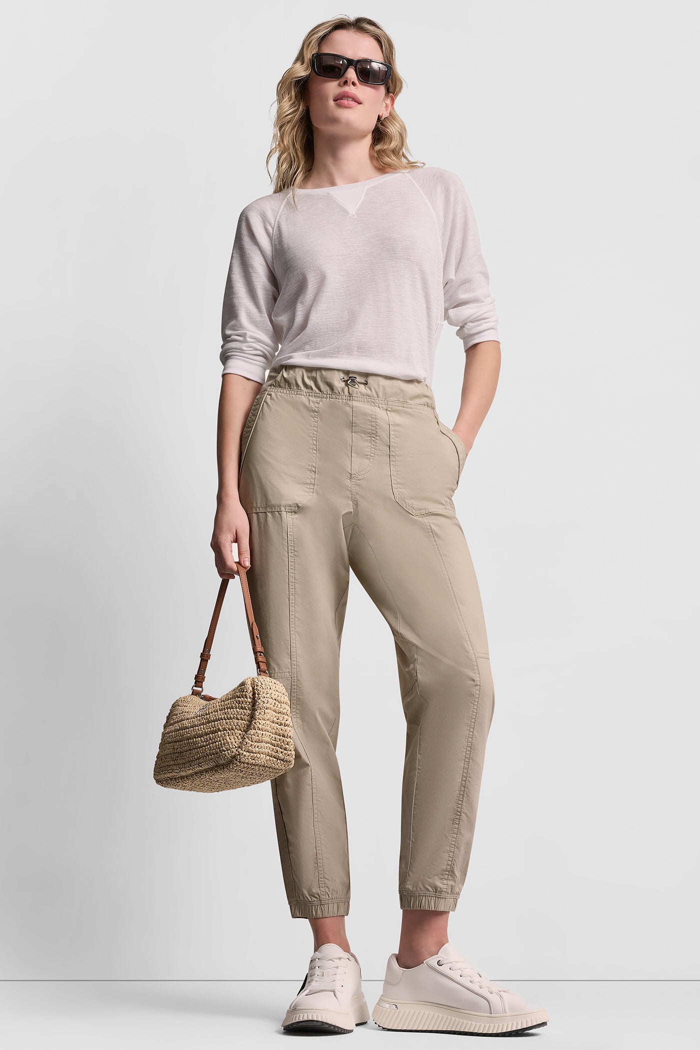 Pebble HIGH-RISE SLIM UTILITY JOGGER, VIEW 1 | Clothing