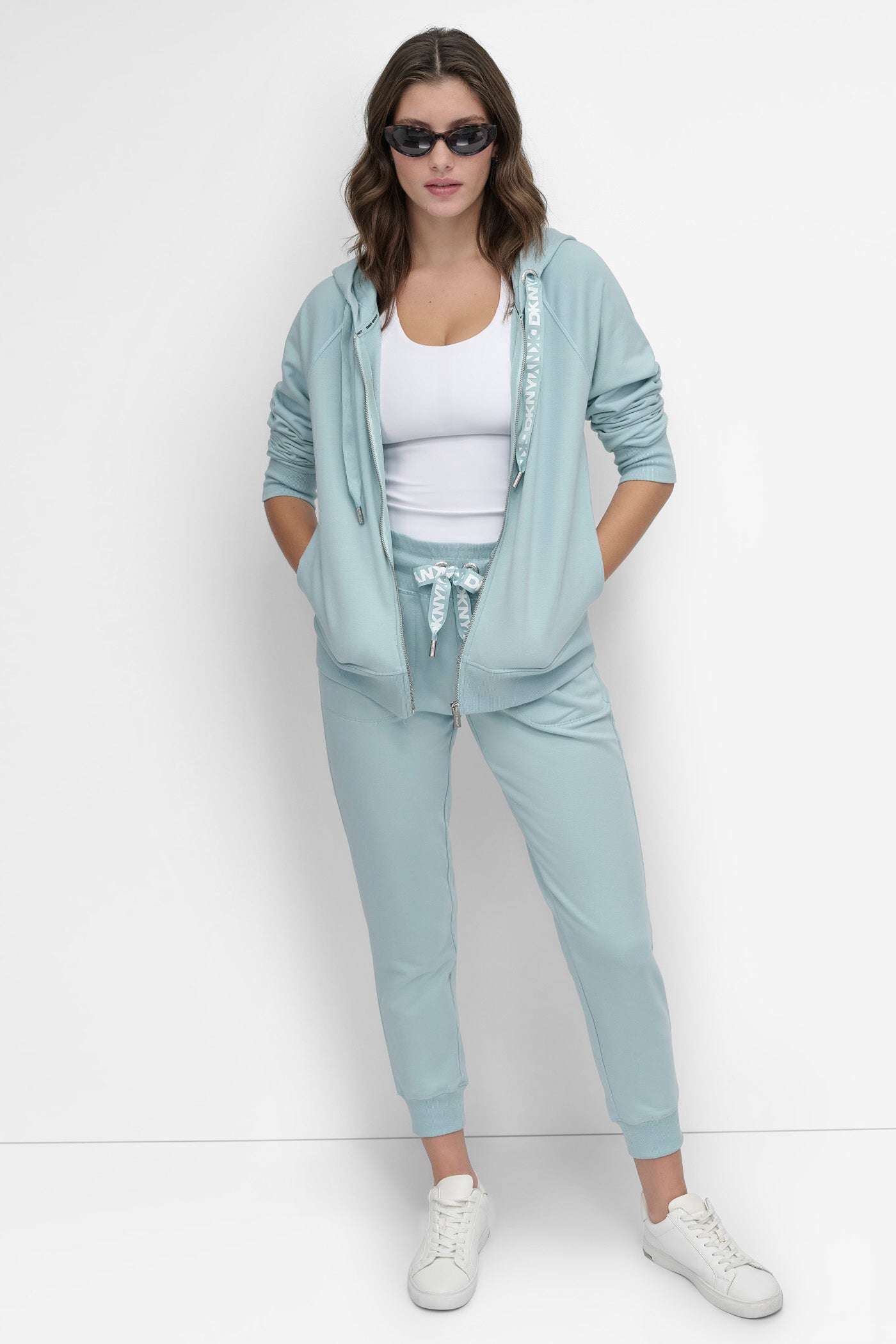 LOGO DRAWSTRING PERFORMANCE HOODIE VIEW 7 | Sweatshirts & Joggers