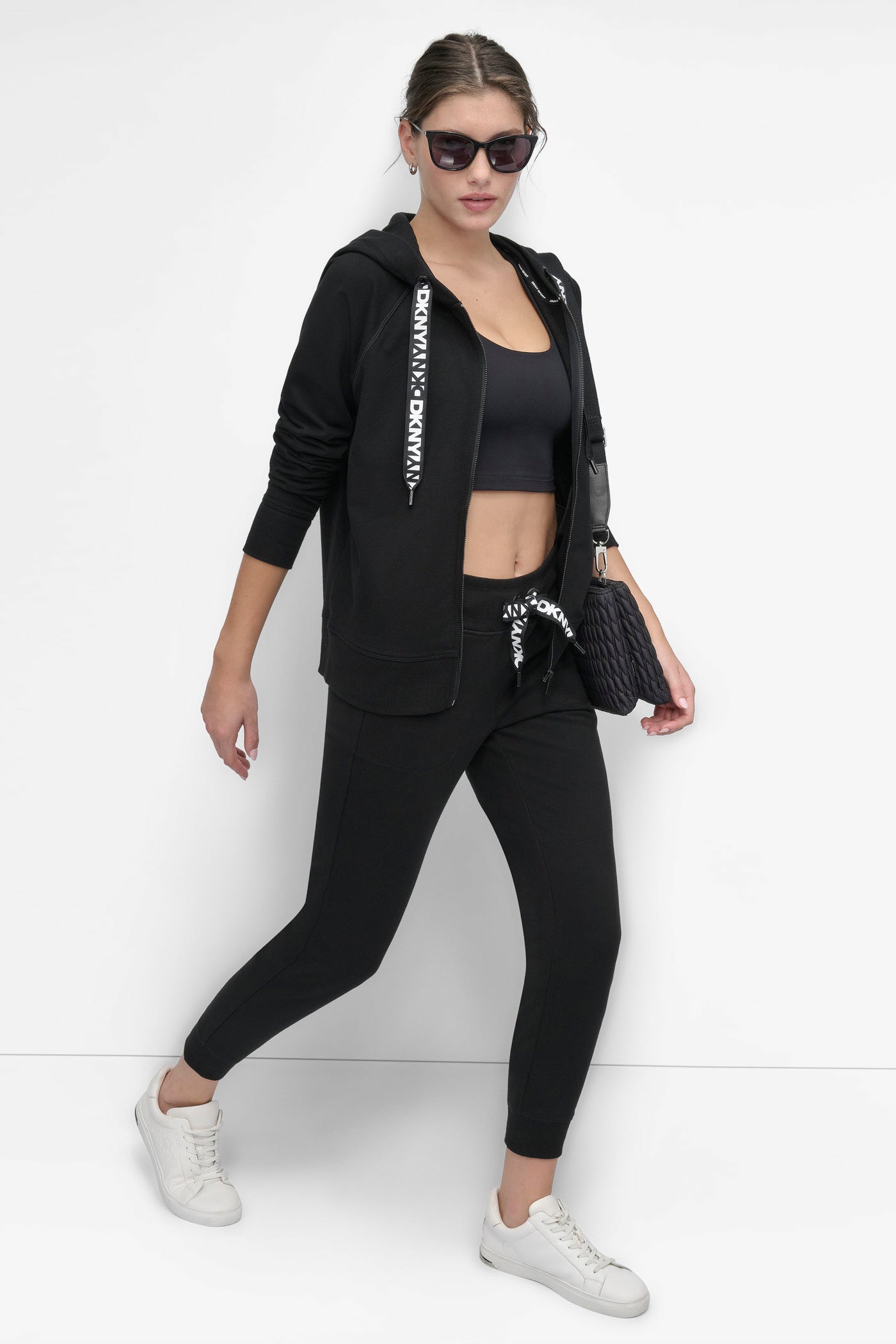 LOGO DRAWSTRING PERFORMANCE HOODIE VIEW 8