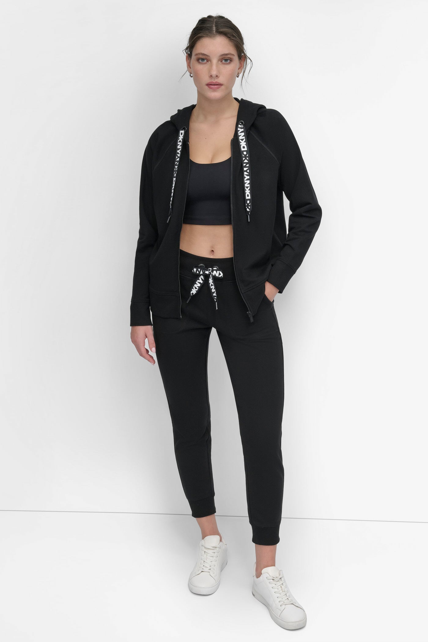 LOGO DRAWSTRING PERFORMANCE HOODIE VIEW 6